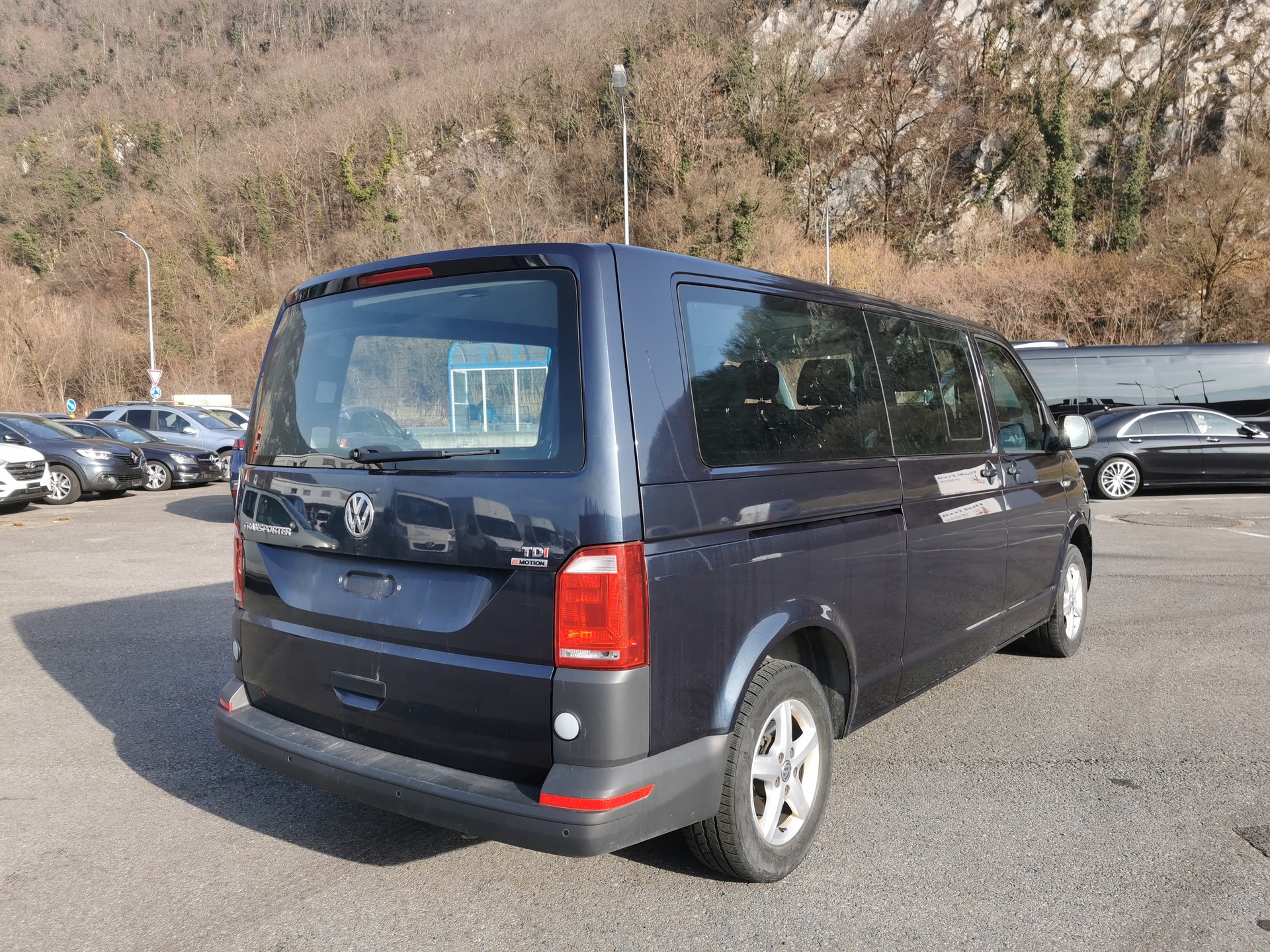 VW T6 2.0 TDI 4Motion (Lang)-image-4