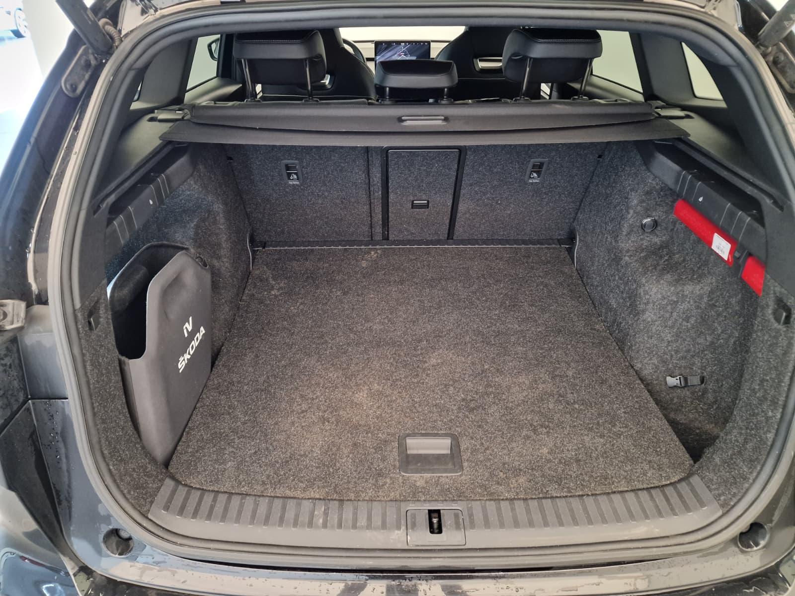 SKODA Enyaq iV 60 SportLine-image-16