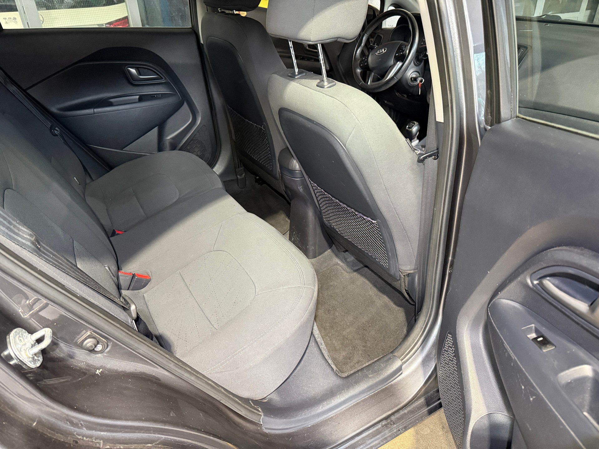 KIA Rio 1.4 CVVT Style-image-9