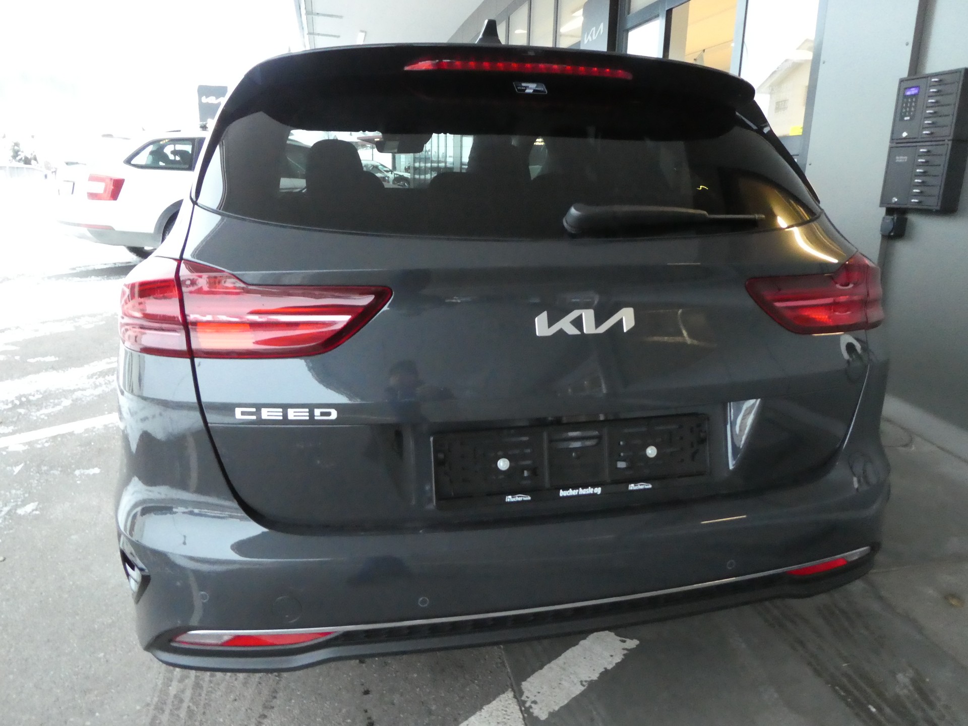 KIA Ceed Sportswagon 1.5 T-GDi MHEV Power DCT-image-8
