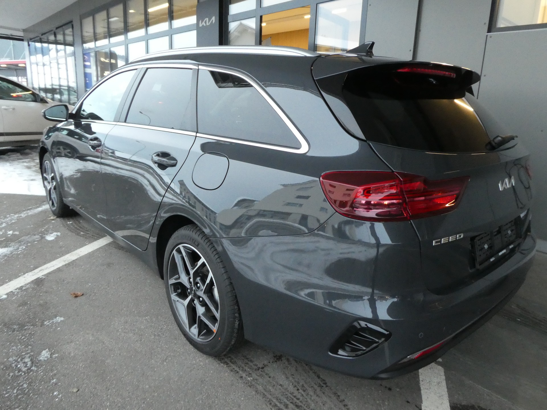 KIA Ceed Sportswagon 1.5 T-GDi MHEV Power DCT-image-7