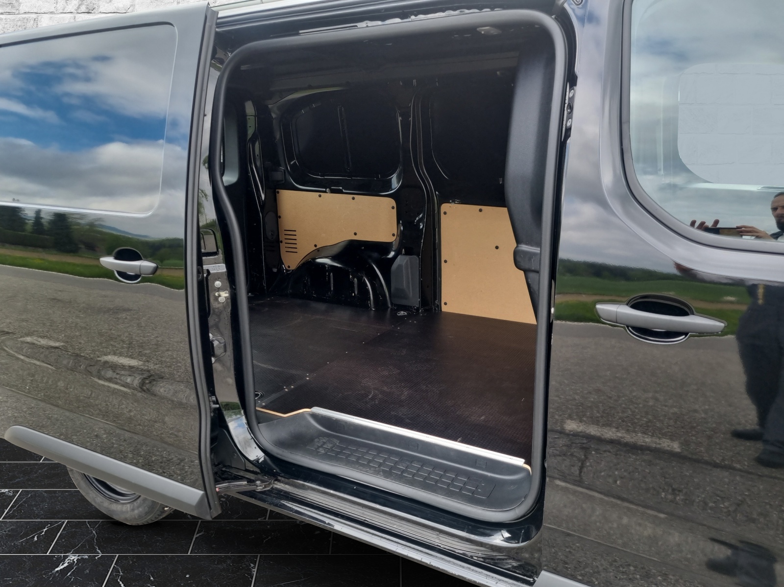 OPEL Vivaro Cargo 3.1 t L 2.0 D 144 S/S-image-7