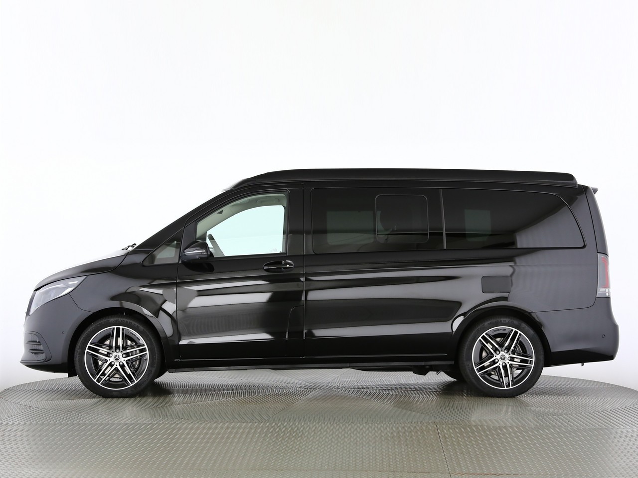 MERCEDES-BENZ MARCO POLO Standard-showroom-element-1