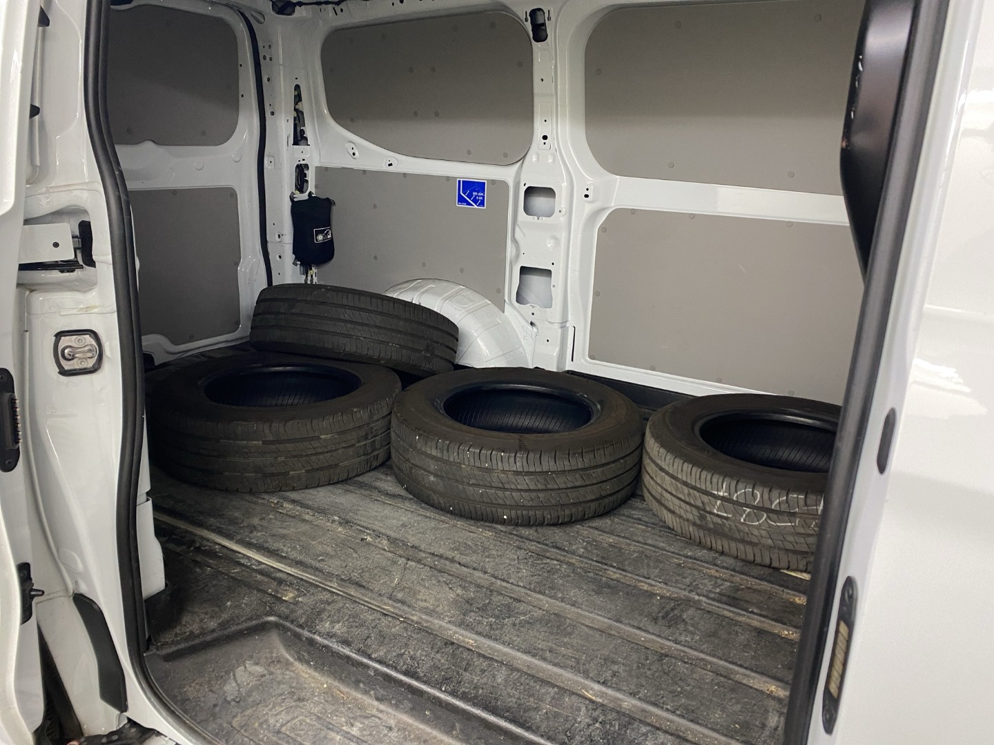 FORD Transit Custom Van 320 L1H1 Trend Automat 4x4-image-14