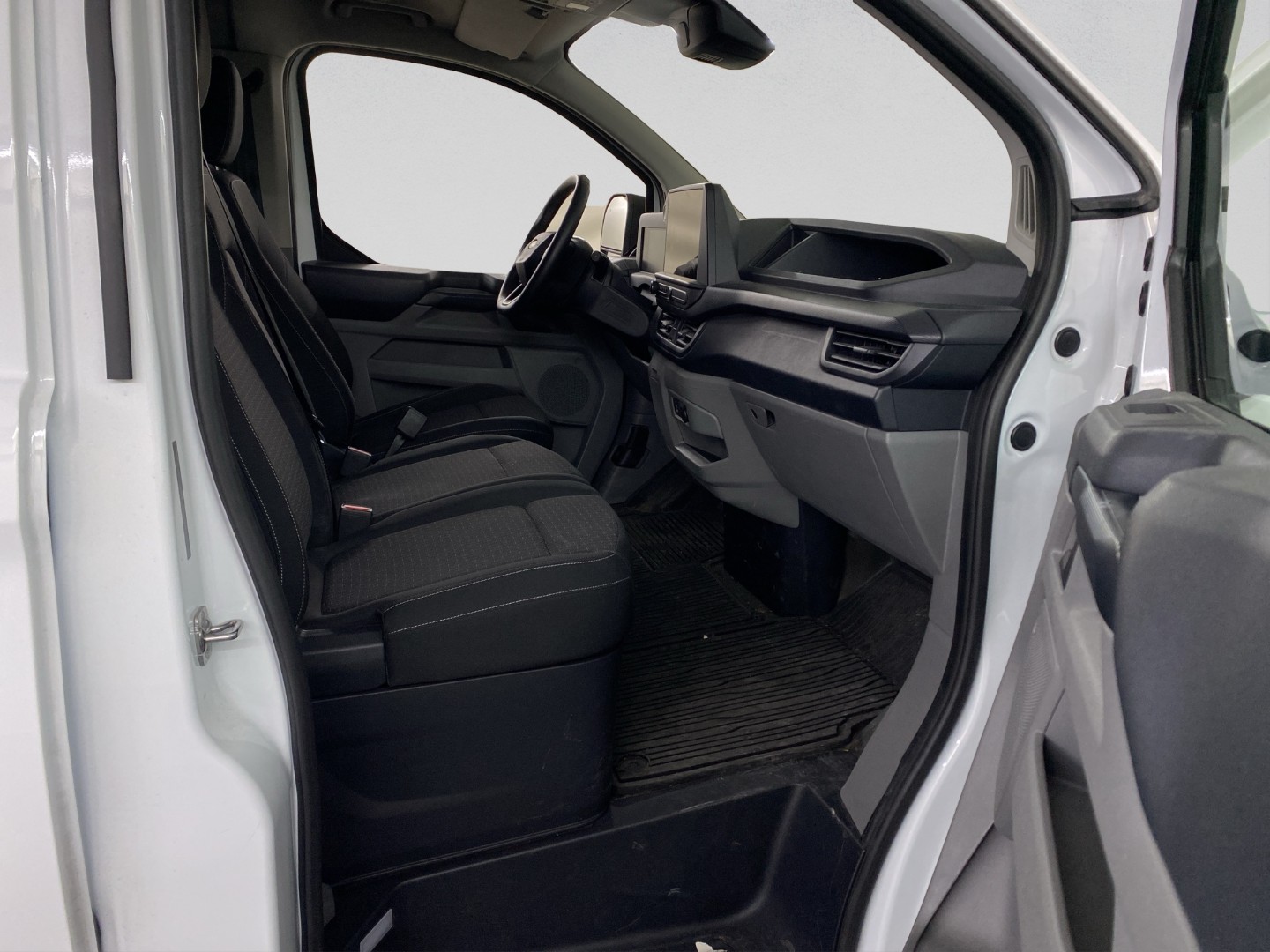 FORD Transit Custom Van 320 L1H1 Trend Automat 4x4-image-13