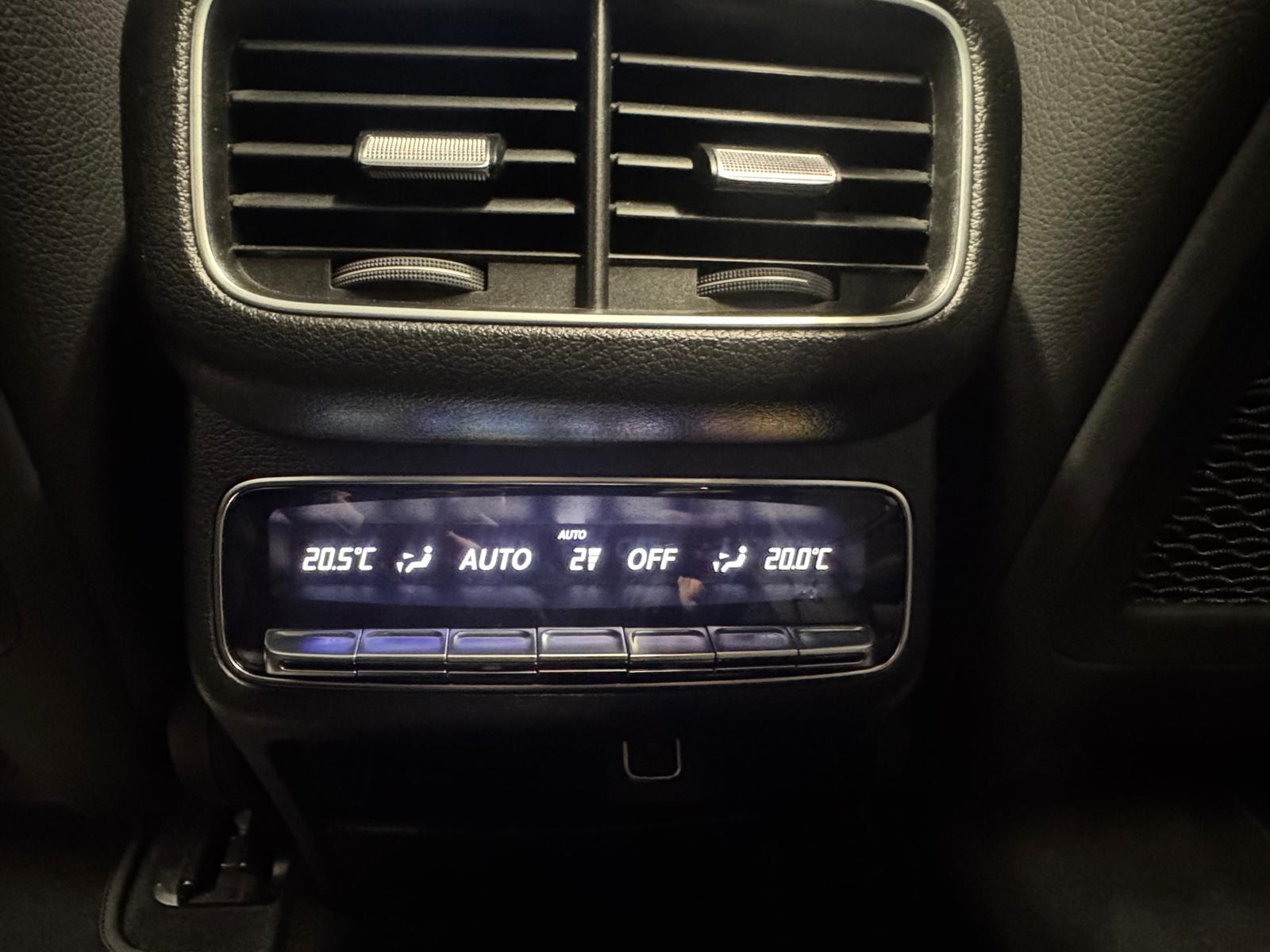 MERCEDES-BENZ GLE 350 e 4Matic AMG Line 9G-Tronic-image-12
