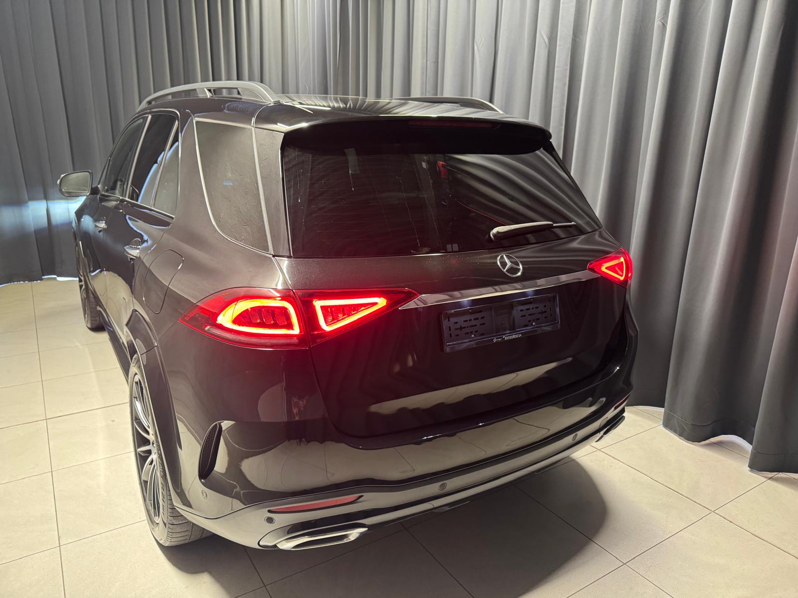 MERCEDES-BENZ GLE 350 e 4Matic AMG Line 9G-Tronic-image-6