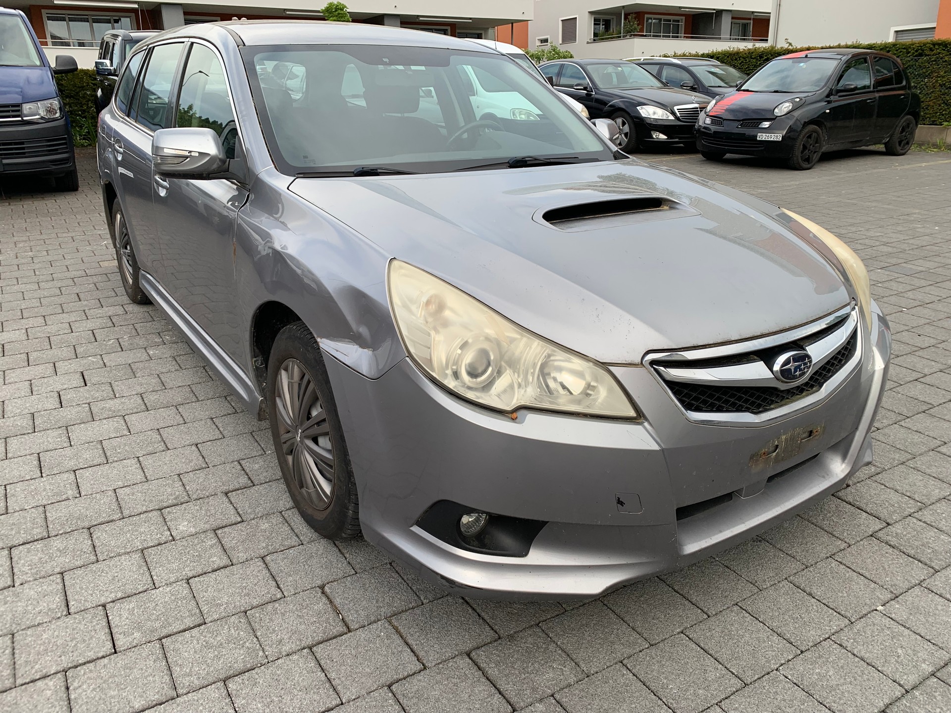 SUBARU Legacy 2.0D Swiss Special AWD-image-1
