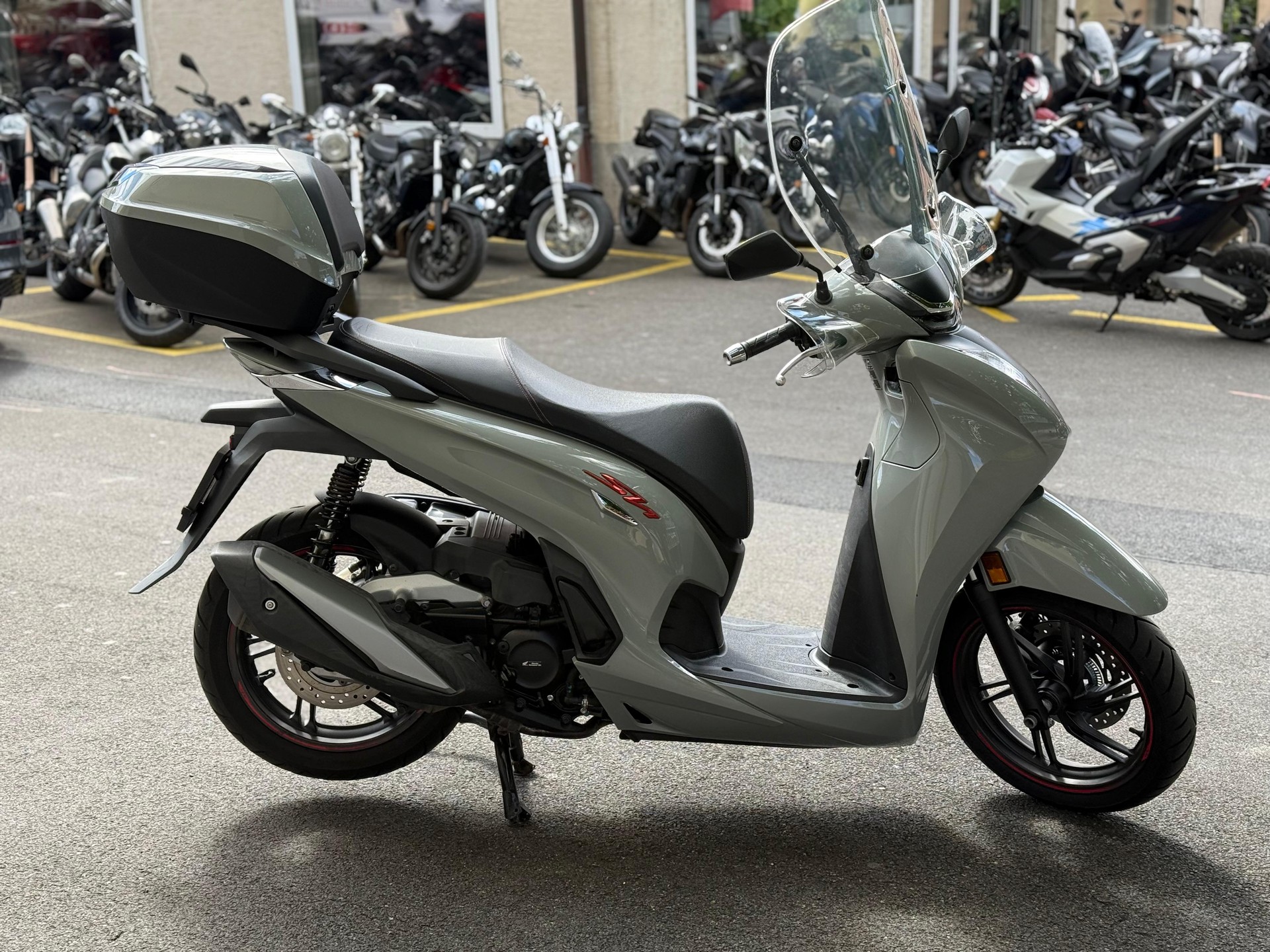 HONDA SH 350-image-3