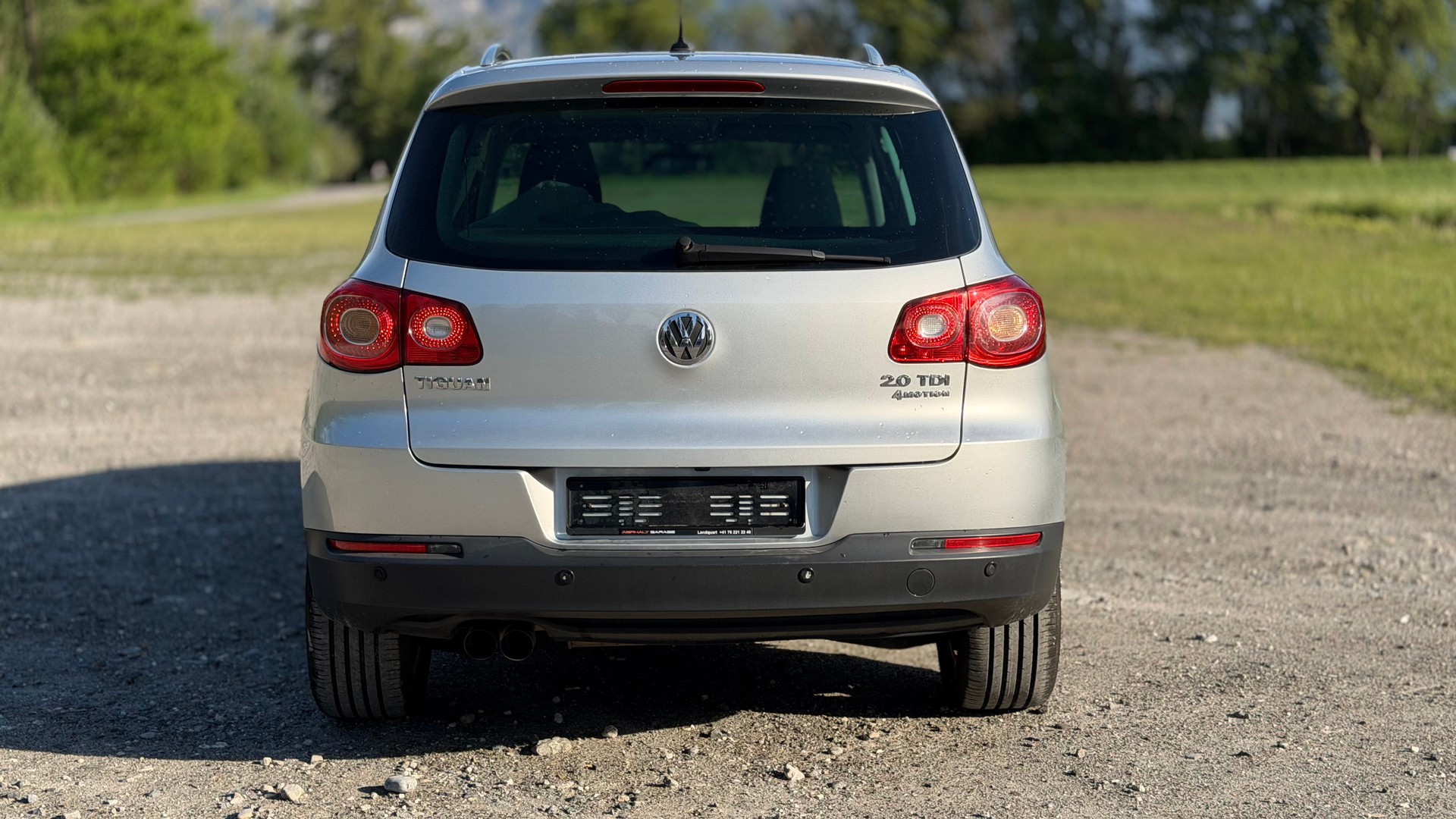 VW Tiguan 2.0 TDI Team-showroom-element-3