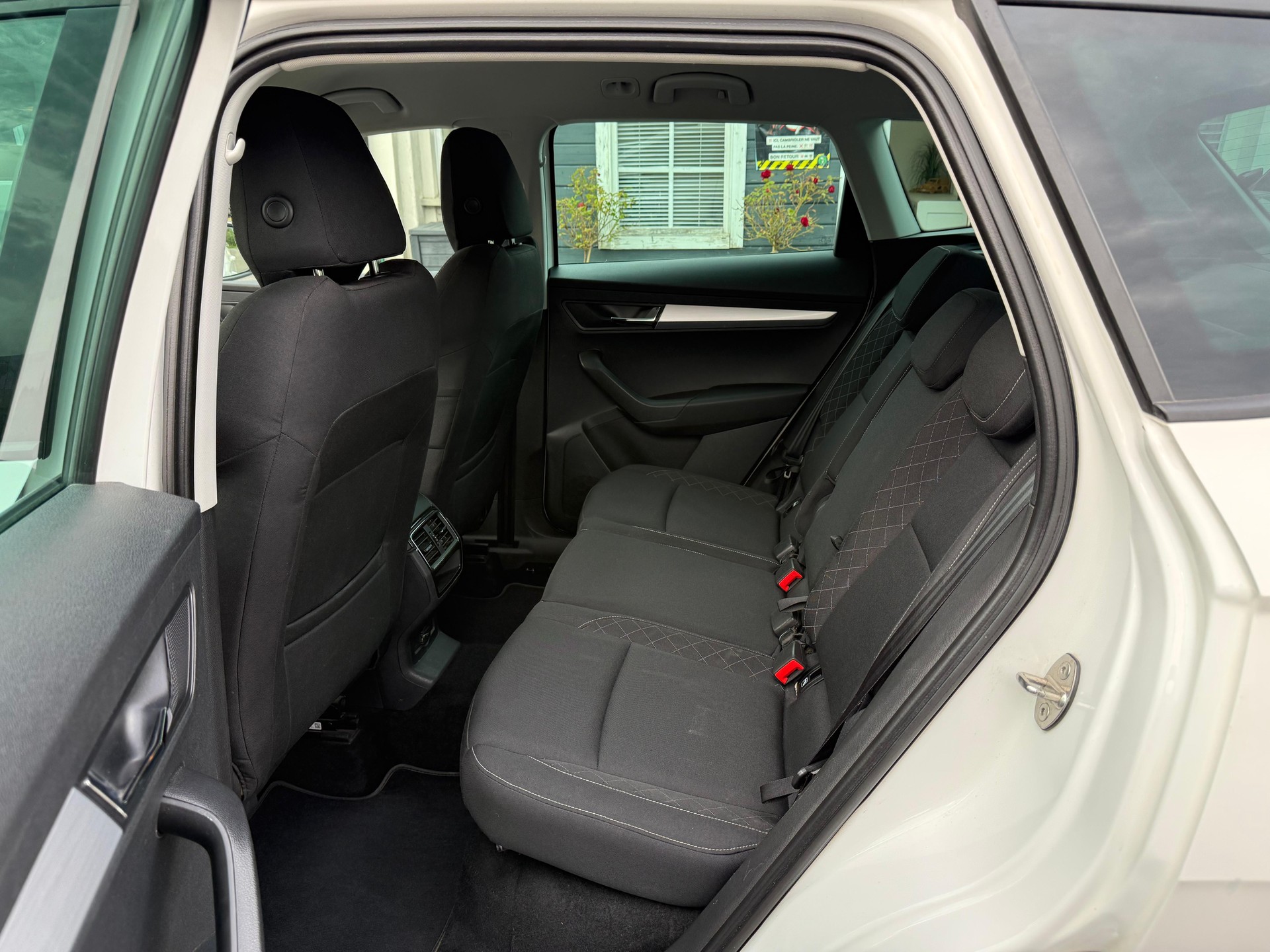 SKODA Karoq 2.0 TDI Ambition 4x4 DSG-image-11