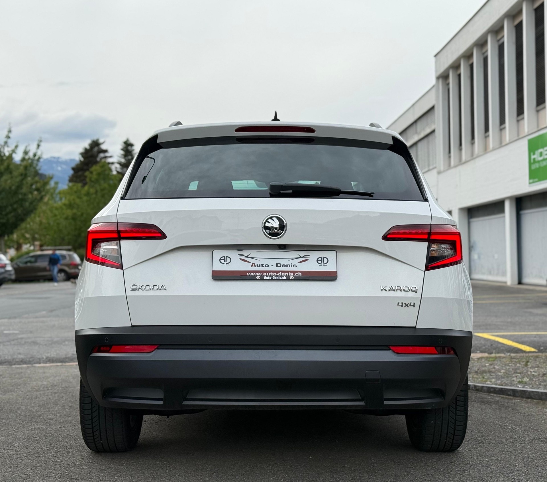 SKODA Karoq 2.0 TDI Ambition 4x4 DSG-image-4