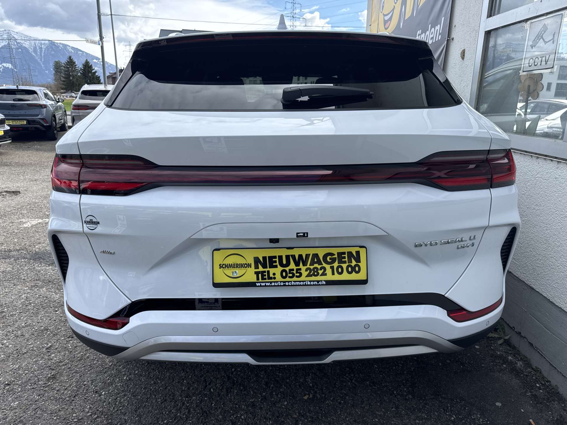BYD Seal U DM-i PHEV Design AWD 324PS Automat-image-3