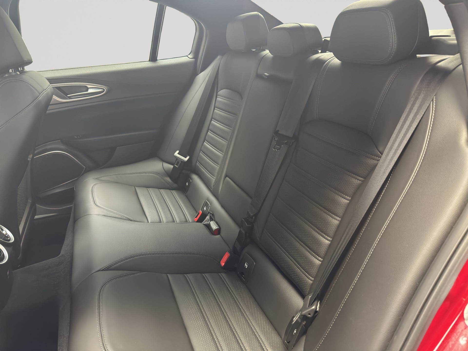 ALFA ROMEO Giulia 2.0 Veloce Q4-image-6