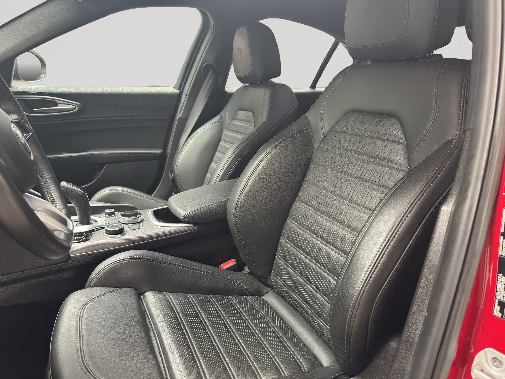 ALFA ROMEO Giulia 2.0 Veloce Q4-image-4
