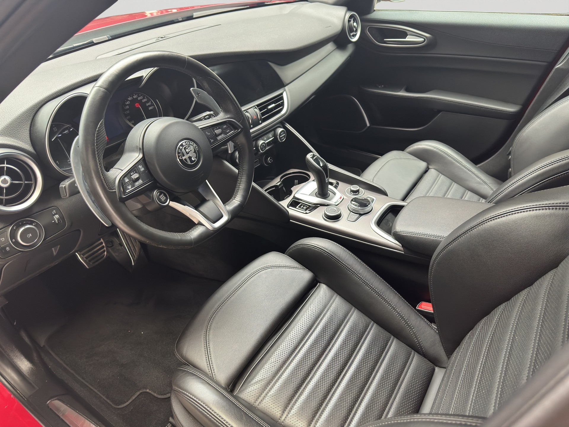ALFA ROMEO Giulia 2.0 Veloce Q4-image-5