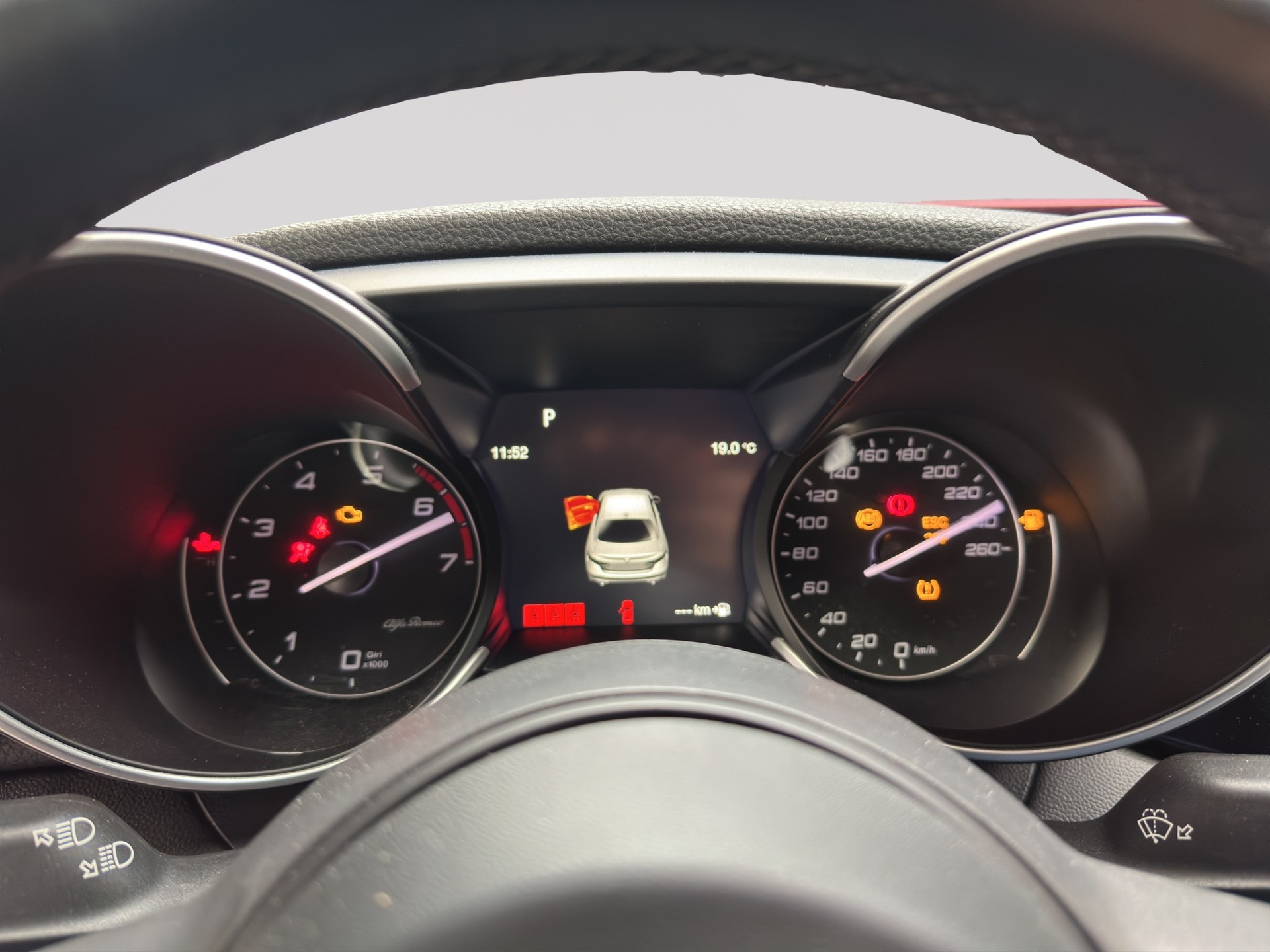 ALFA ROMEO Giulia 2.0 Veloce Q4-image-10