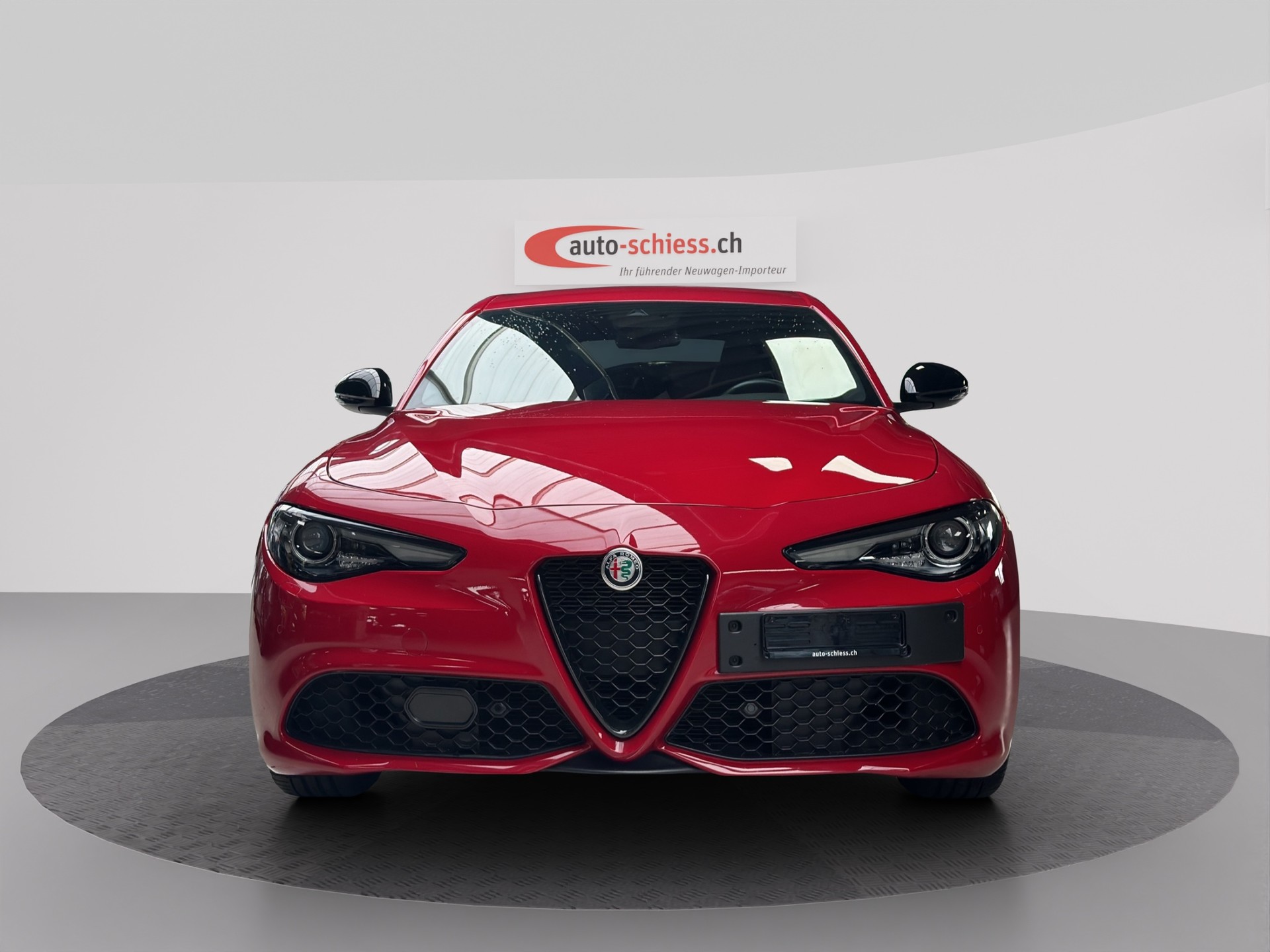 ALFA ROMEO Giulia 2.0 Veloce Q4-showroom-element-1
