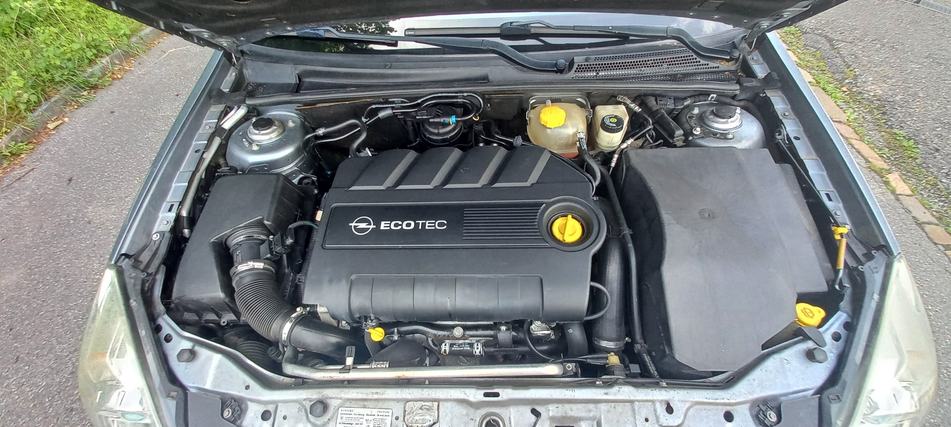 OPEL Vectra 1.9 CDTi 16V GTS-image-9