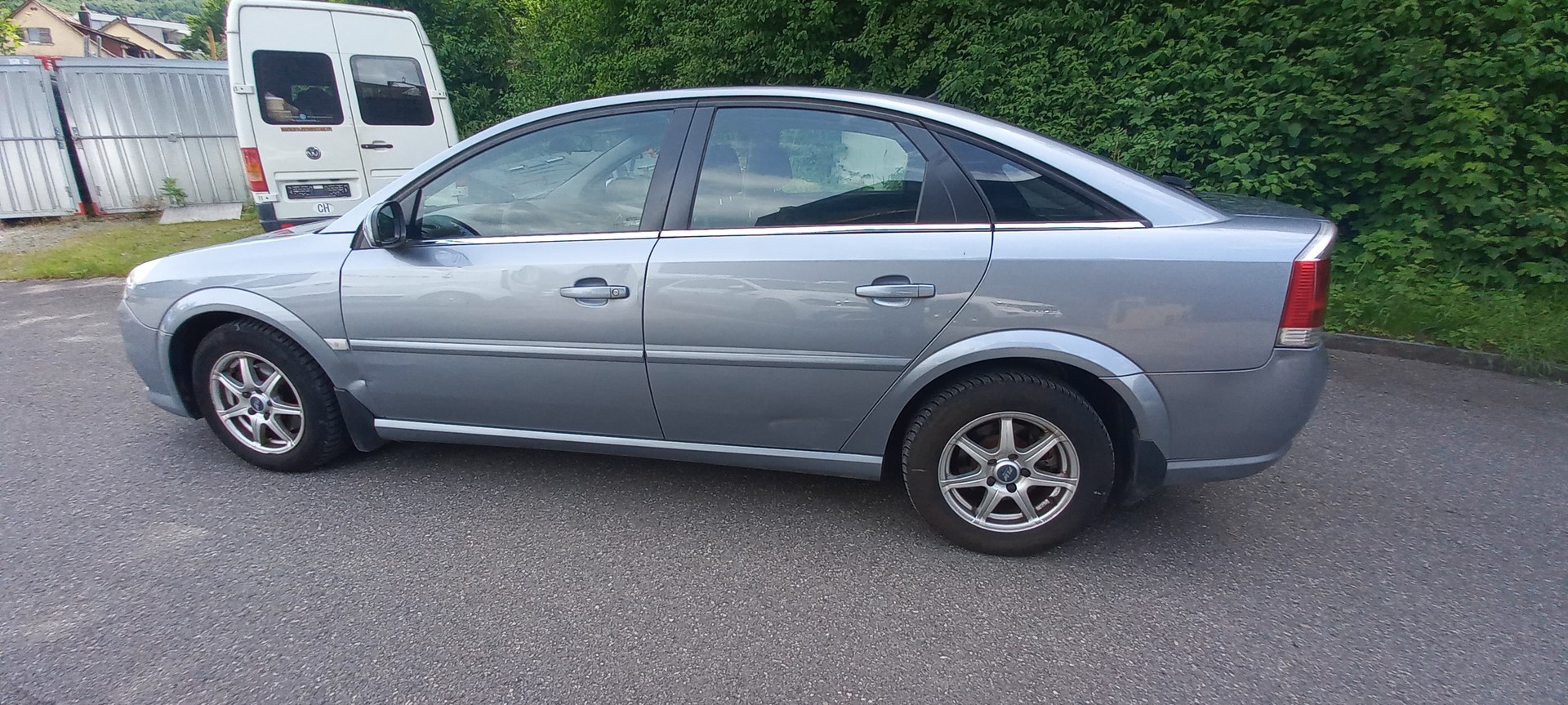 OPEL Vectra 1.9 CDTi 16V GTS-image-6
