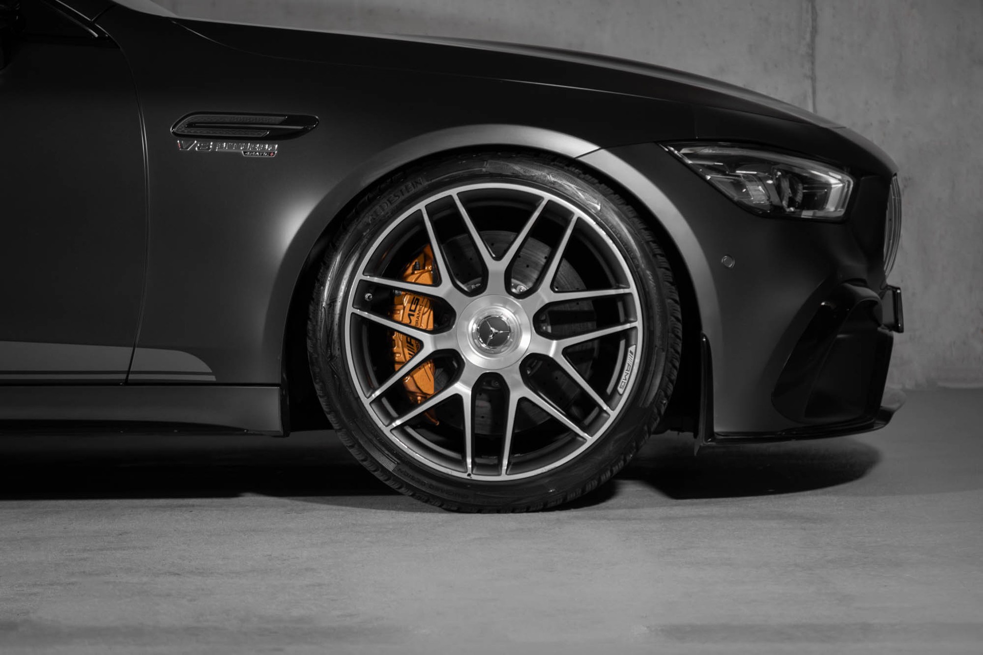 MERCEDES-BENZ AMG GT 4 63 S Edition 1 4Matic+ Speedshift MCT-image-9