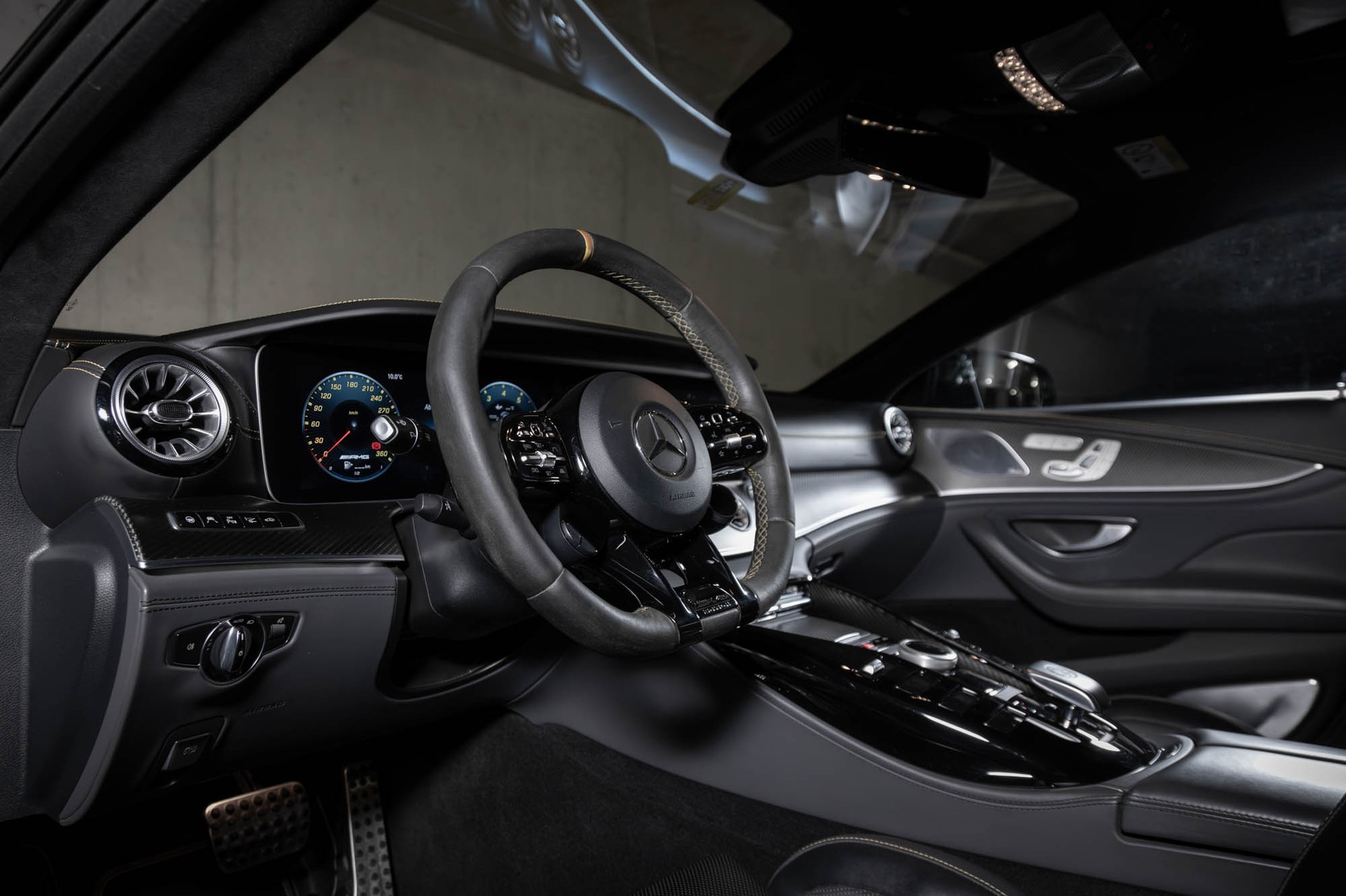 MERCEDES-BENZ AMG GT 4 63 S Edition 1 4Matic+ Speedshift MCT-image-15