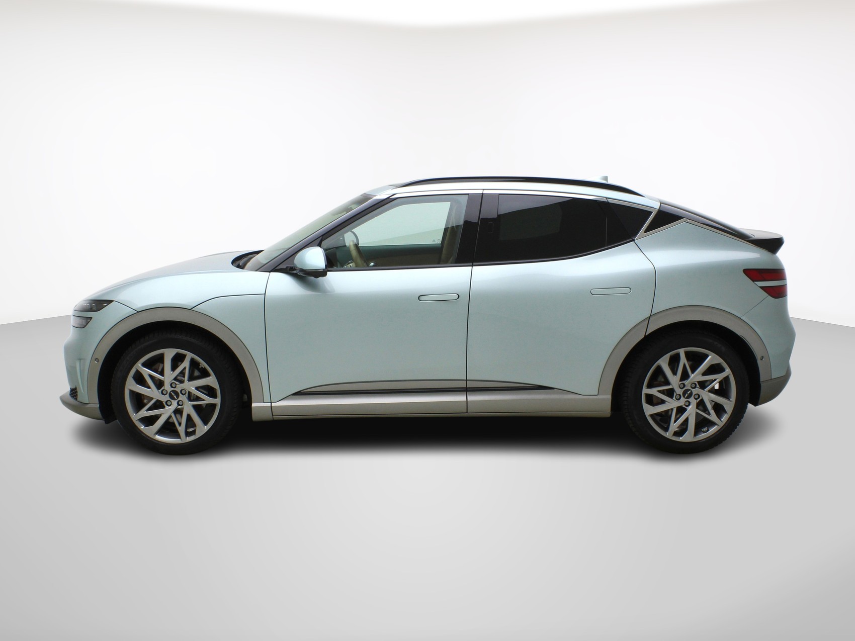 GENESIS GV60 77.4 kWh Sport AWD **Neuwertiger Genesis Vorführer**-showroom-element-2