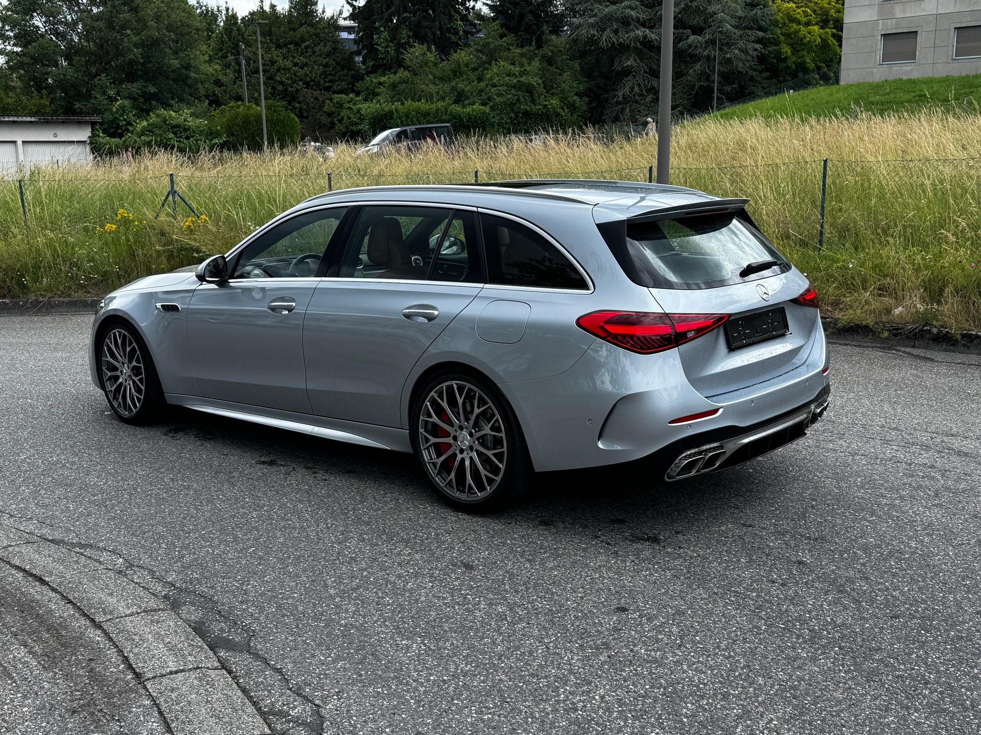 MERCEDES-BENZ C 63 S AMG T E Performance 4 Matic-image-1