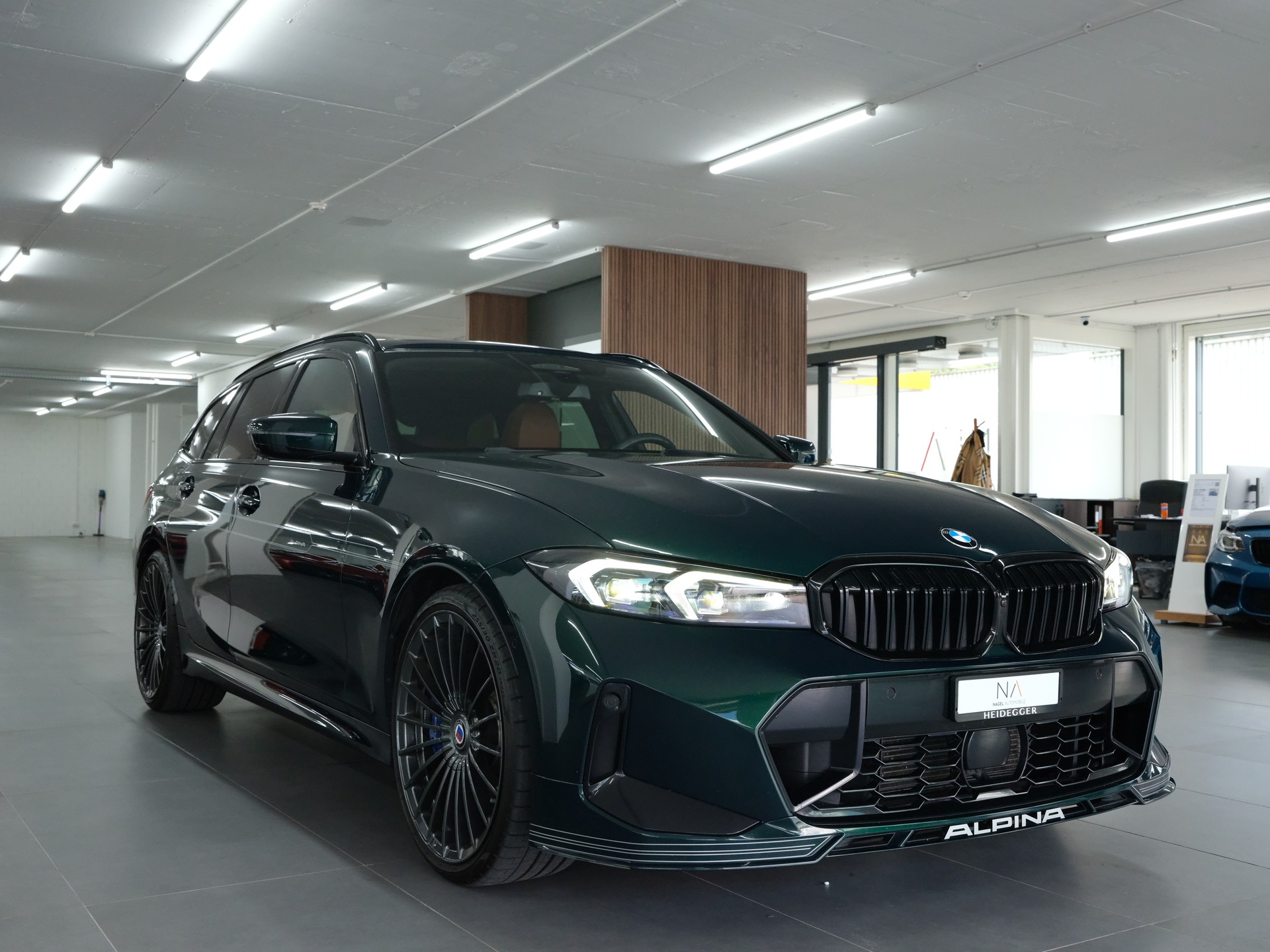 BMW-ALPINA B3 BiTurbo Touring 3.0 xDrive Switch-Tronic *BMW Werksgarantie * *Panorama* *Head up Display*-showroom-element-1