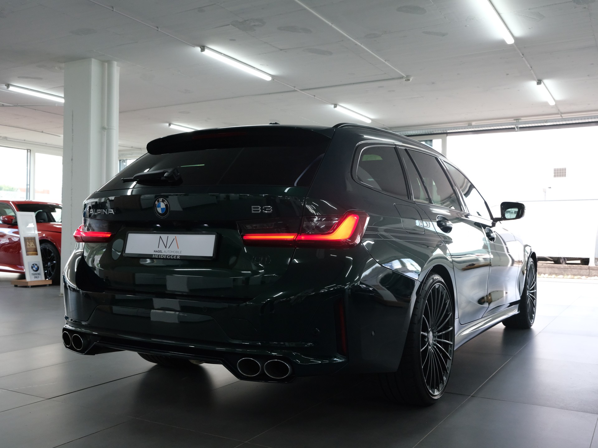 BMW-ALPINA B3 BiTurbo Touring 3.0 xDrive Switch-Tronic *BMW Werksgarantie * *Panorama* *Head up Display*-showroom-element-2