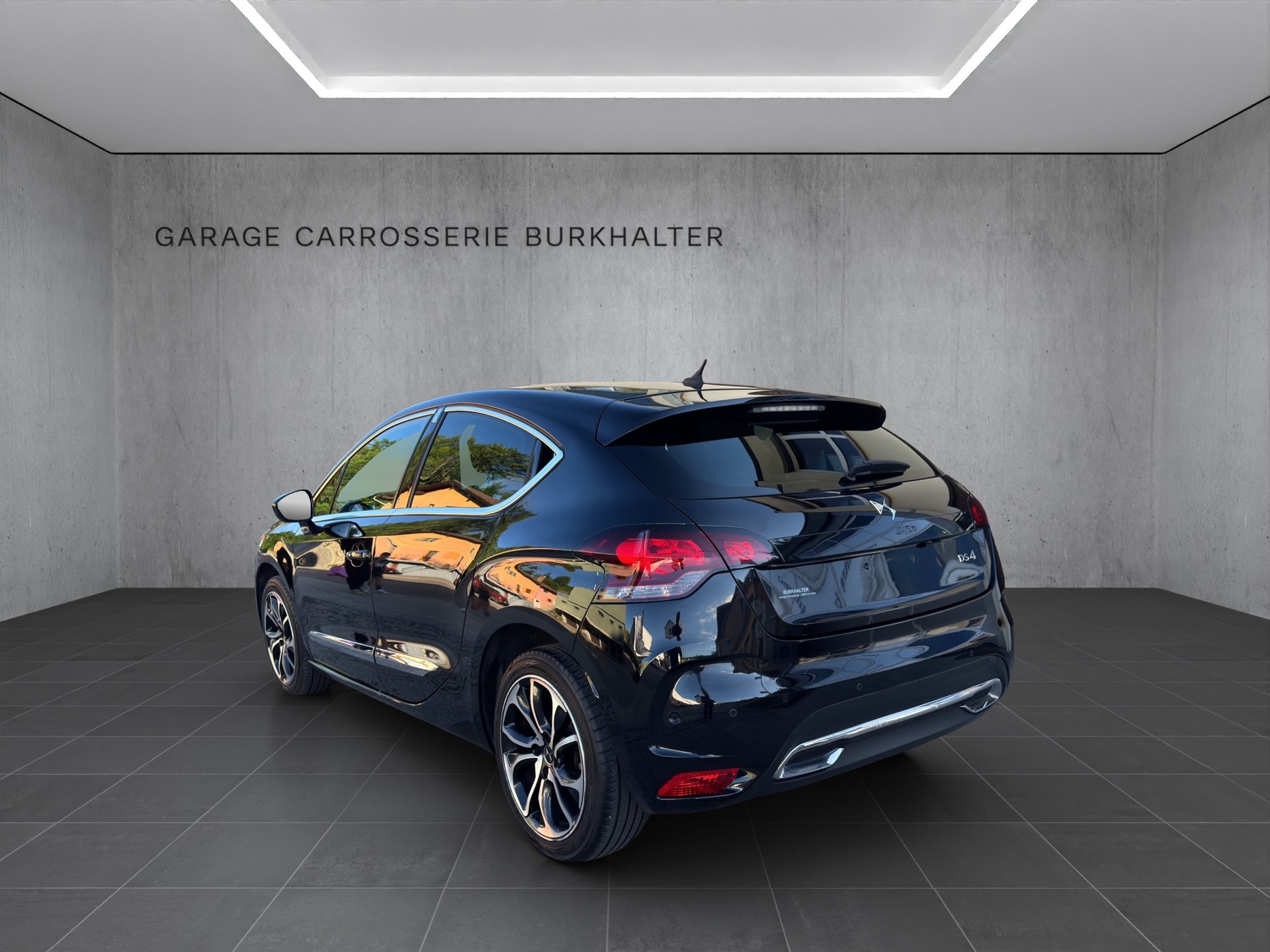 DS AUTOMOBILES DS 4 1.6 THP Sport Chic Automatic-image-3