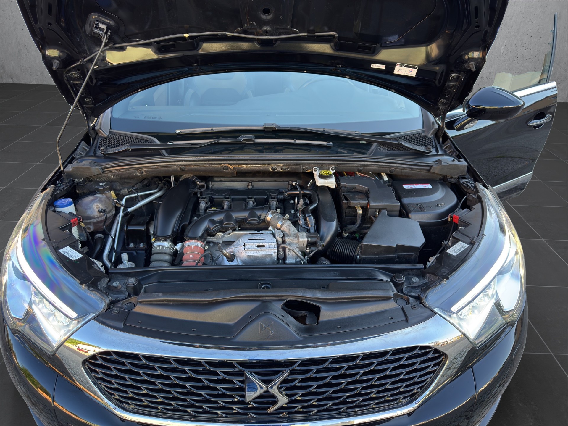 DS AUTOMOBILES DS 4 1.6 THP Sport Chic Automatic-image-13