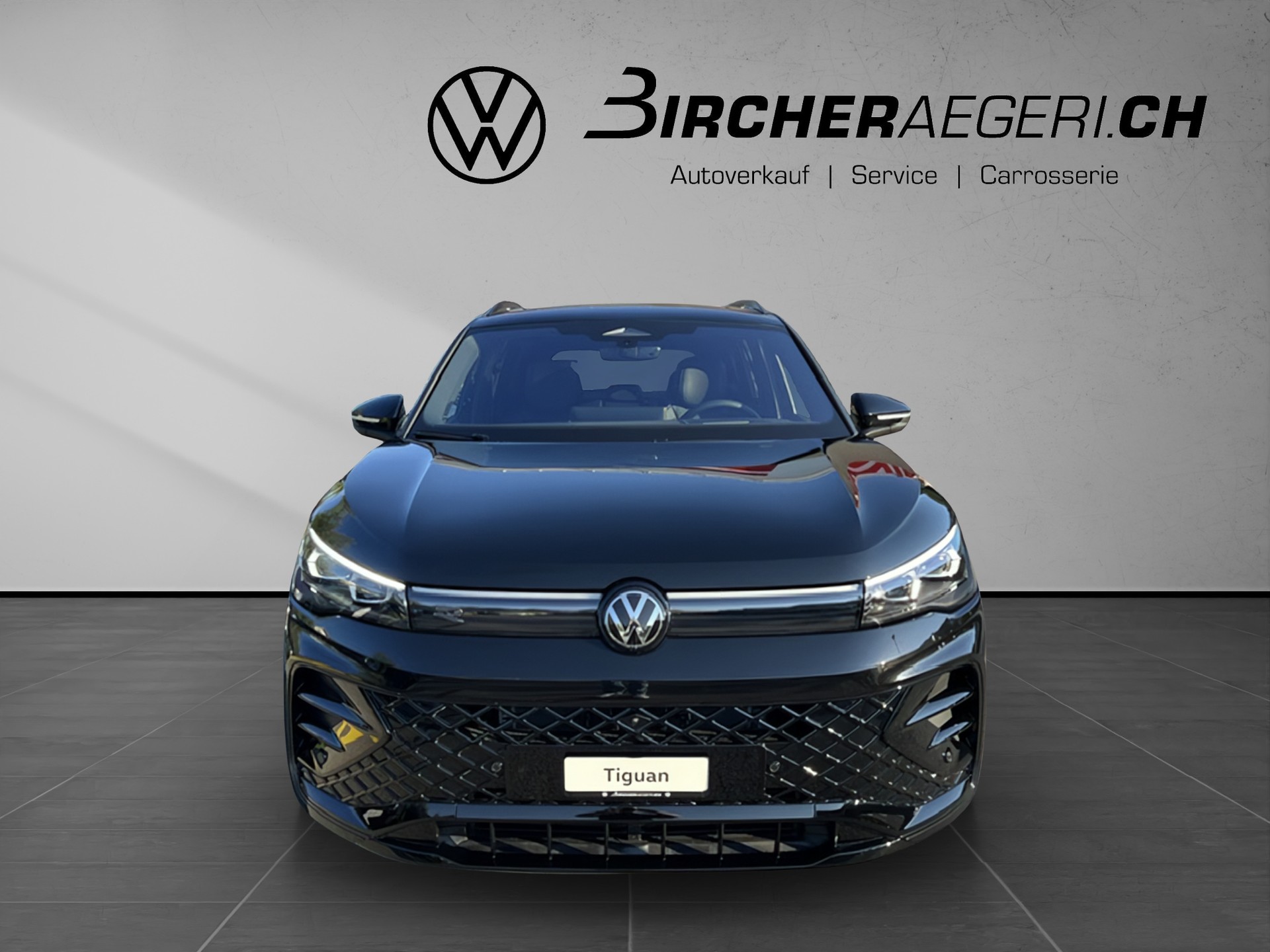 VW Tiguan 2.0 TSI DSG R-Line Plus 4Motion-showroom-element-2
