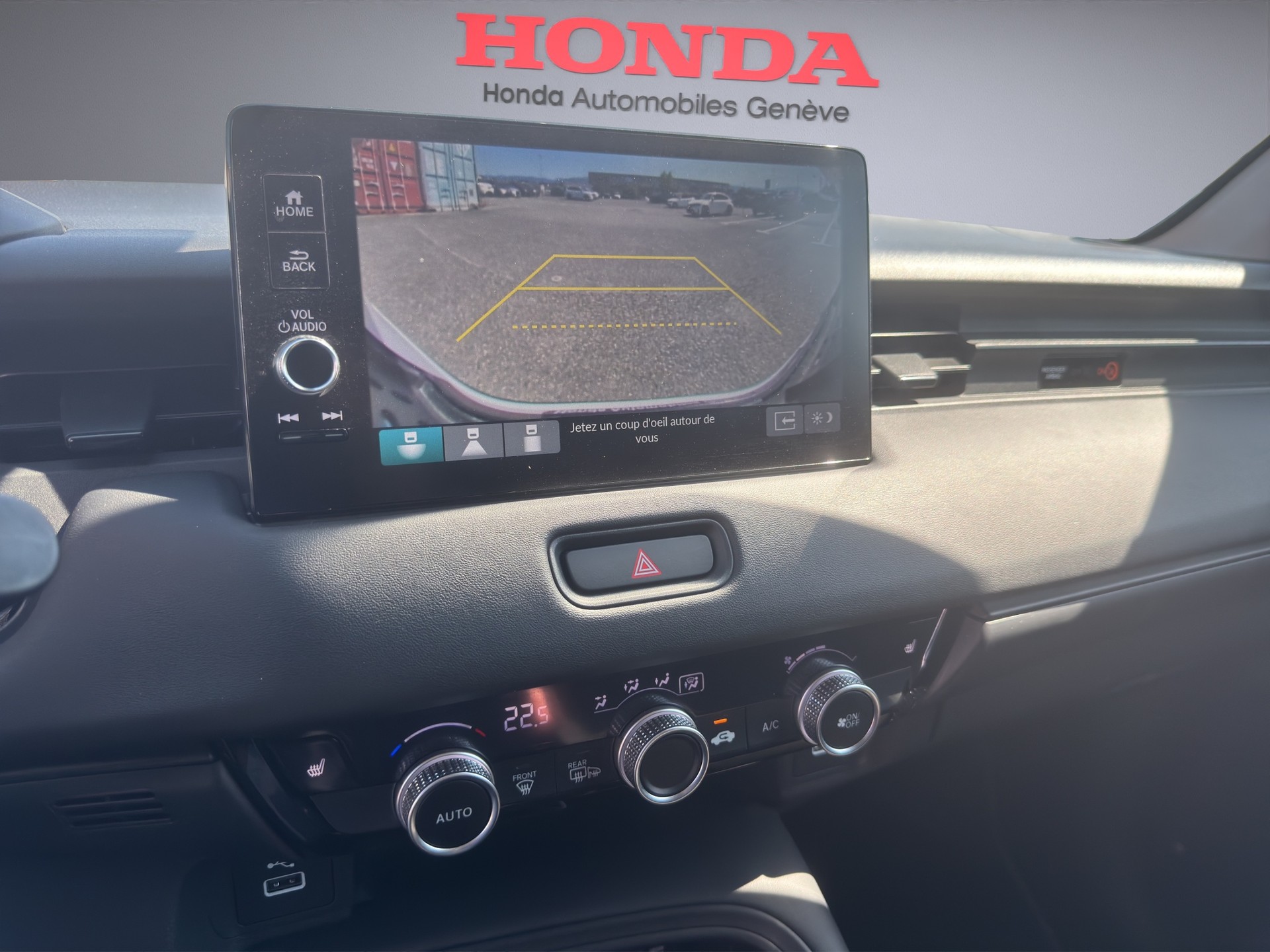 HONDA HR-V 1.5 i-MMD Elegance-image-15
