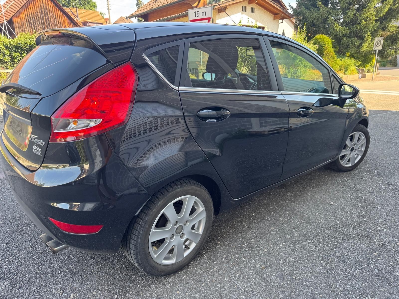 FORD Fiesta 1.6 16V Titanium-image-4