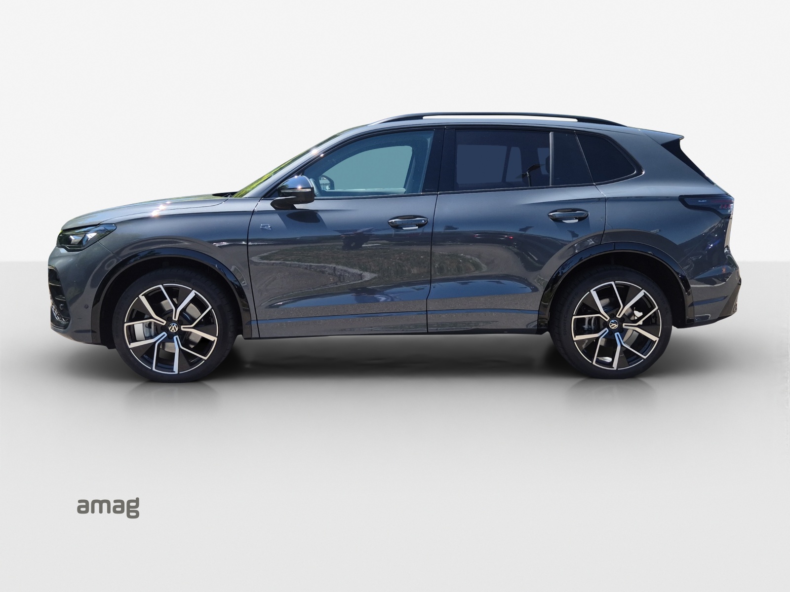 VW Tiguan 2.0 TSI DSG R-Line 4Motion-showroom-element-1
