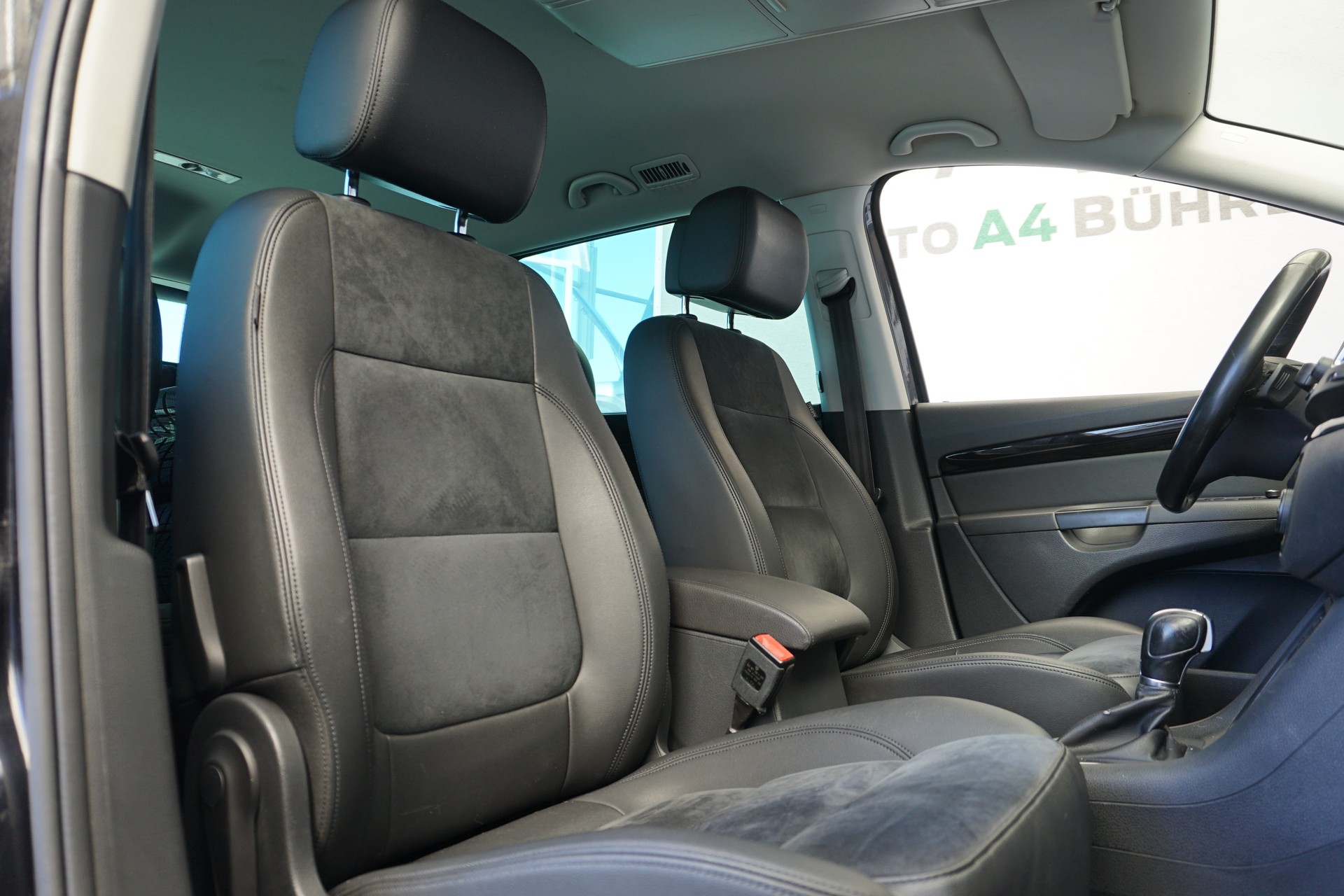 VW Sharan 2.0TDI BMT High-image-17