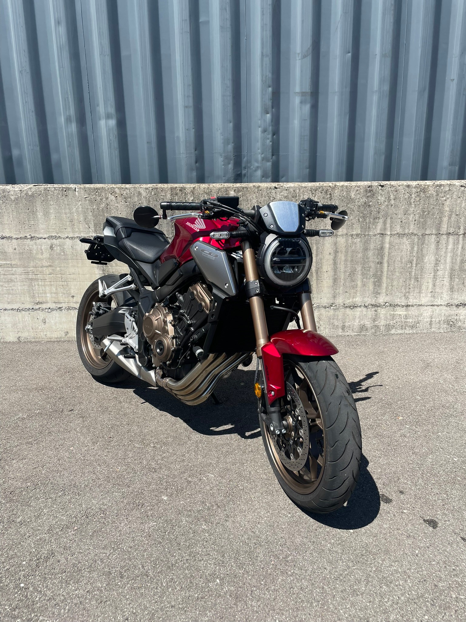 HONDA CB 650 R-image-0