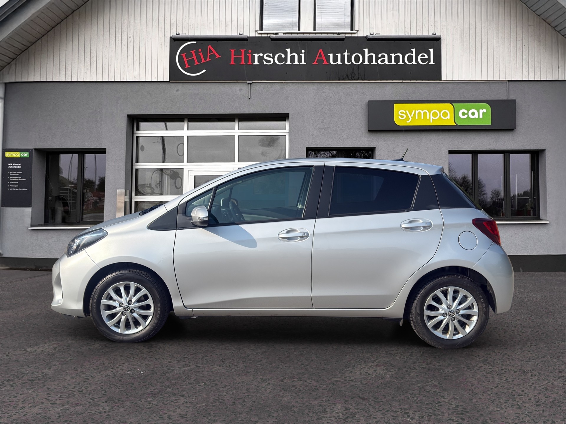 TOYOTA Yaris 1.33 Trend-image-5