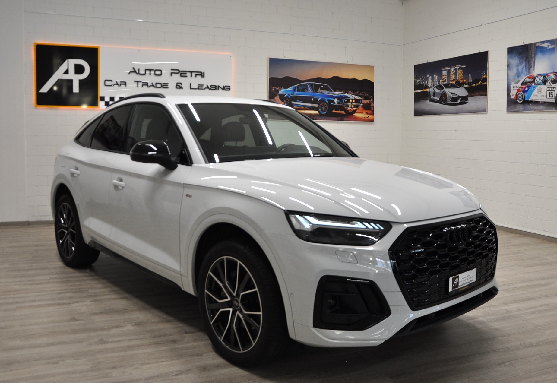 AUDI Q5 Sportback 40 TDI Blackedition quattro S-tronic-image-6