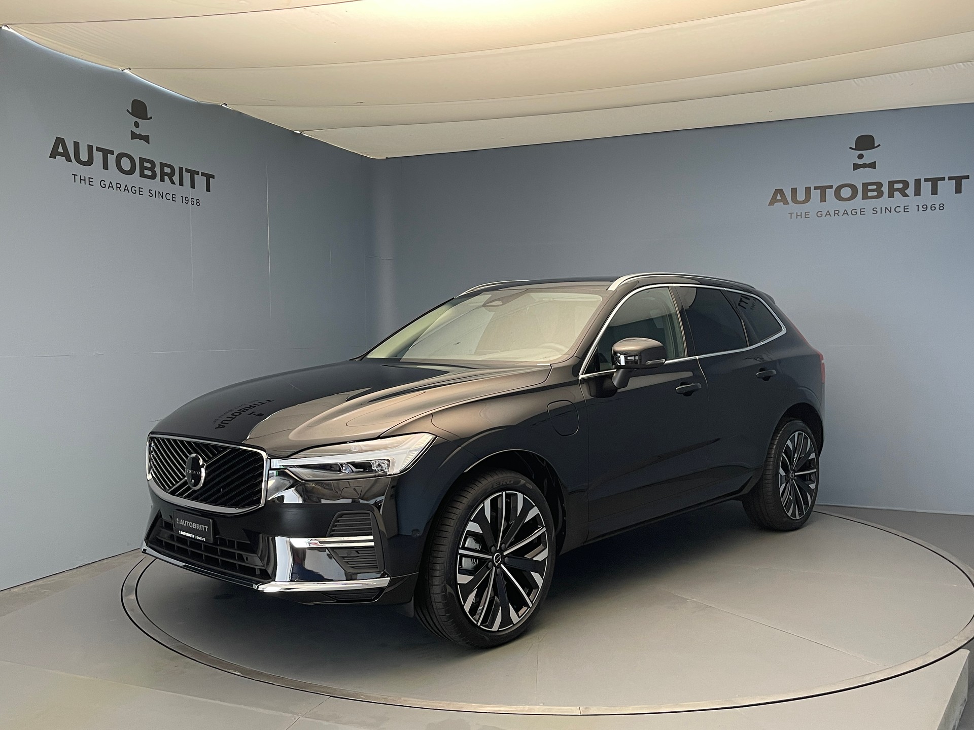 VOLVO XC60 2.0 T6 TE Ultra Bright eAWD