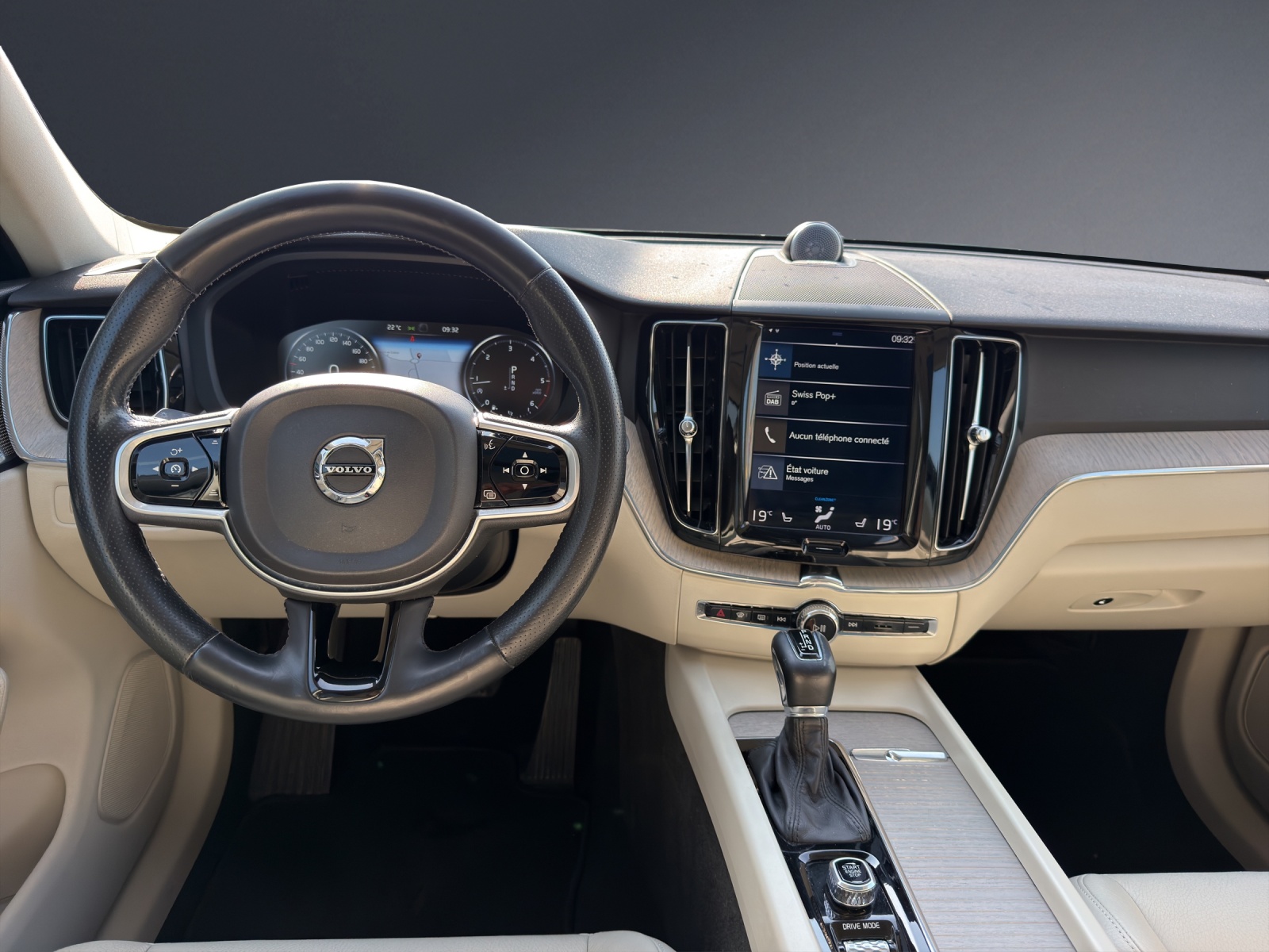 VOLVO XC60 D5 AWD Inscription Geartronic-image-7