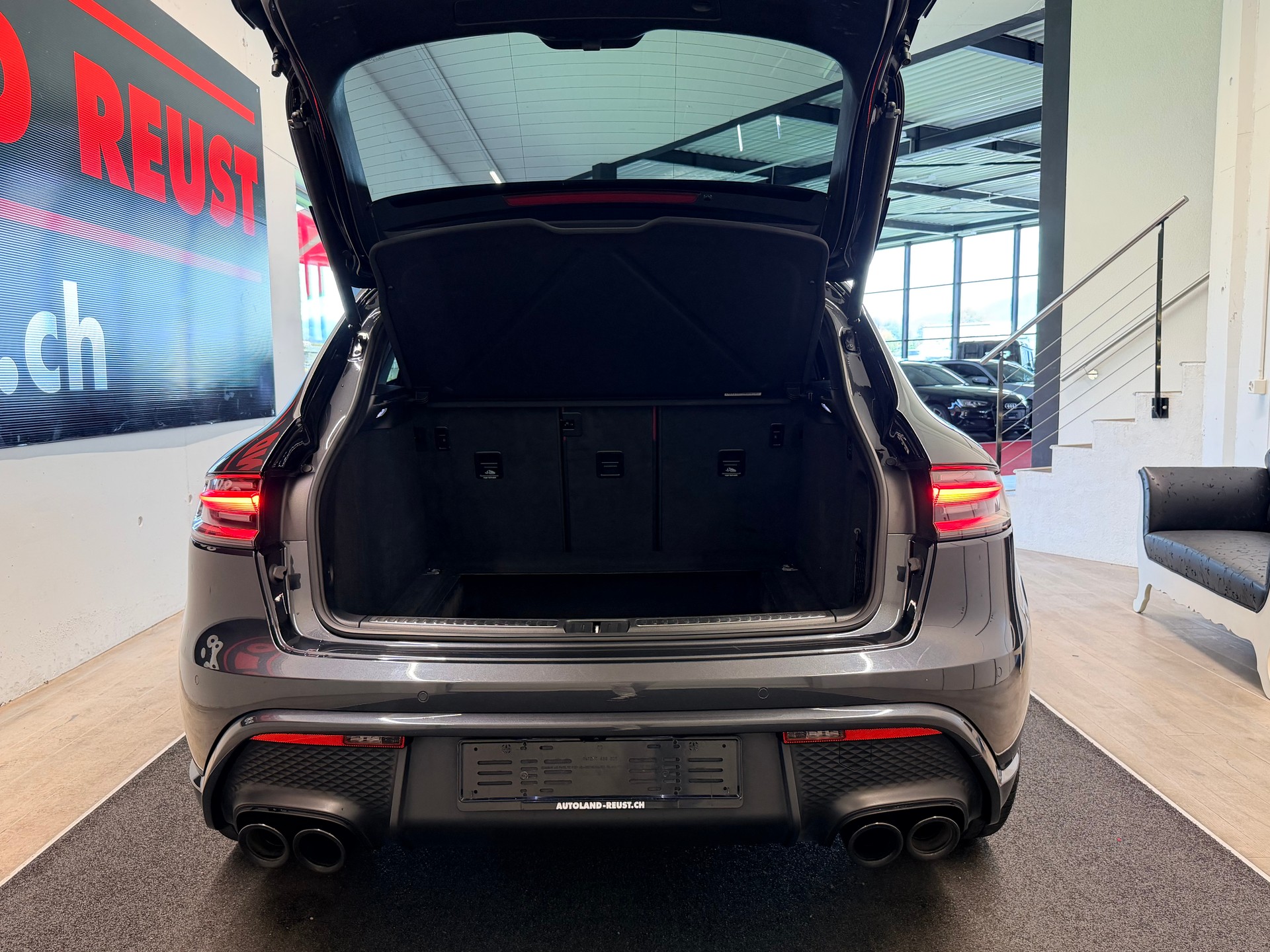 PORSCHE Macan GTS PDK-image-9