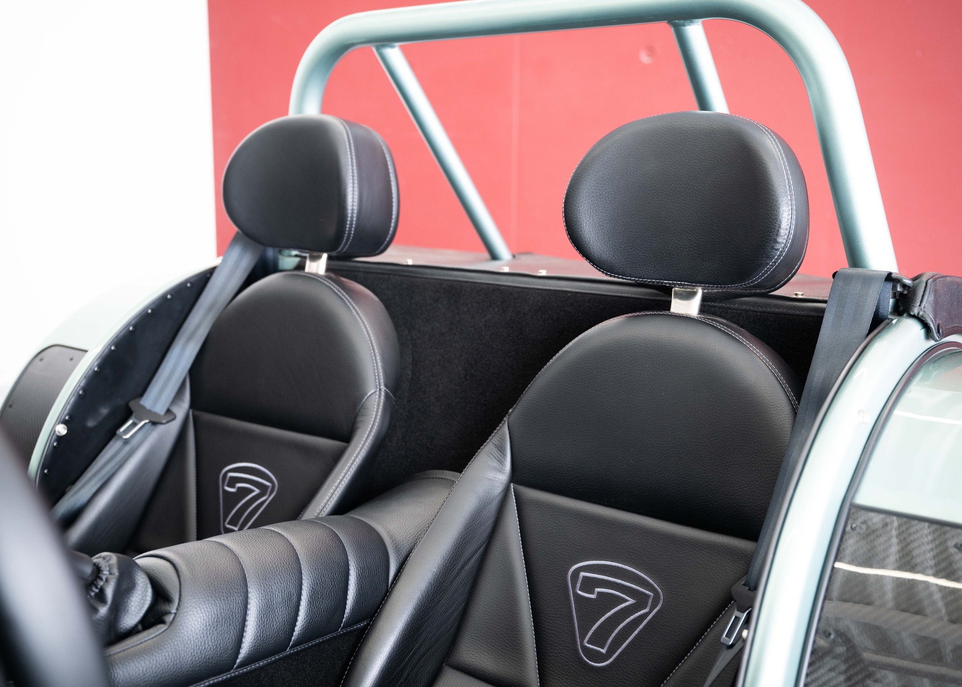 CATERHAM Seven 170S (MY26, Swiss new car, Ice Forest Green paint, 24-month factory warranty, delivery March 27)-image-22