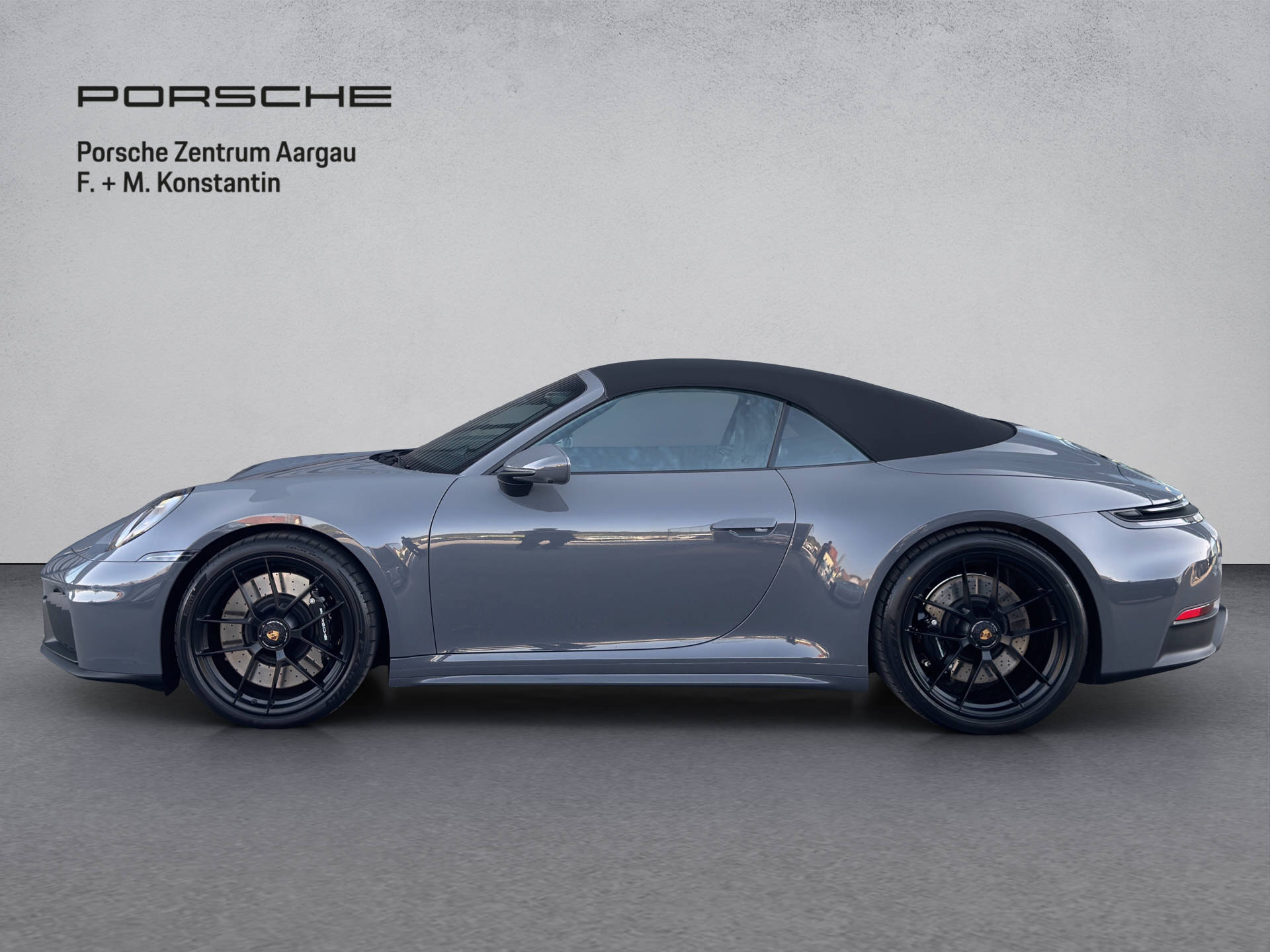PORSCHE 911 Carrera 4 GTS Cabriolet PDK-image-2