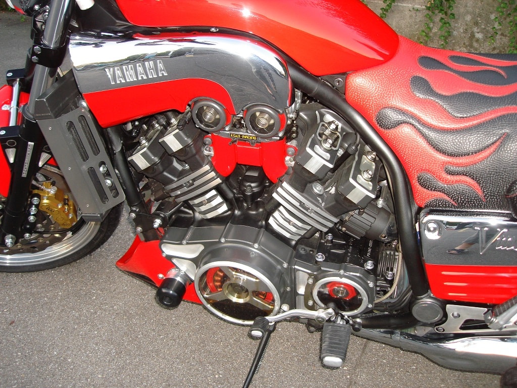 YAMAHA V-Max VMX 1200 (CAN)-image-4