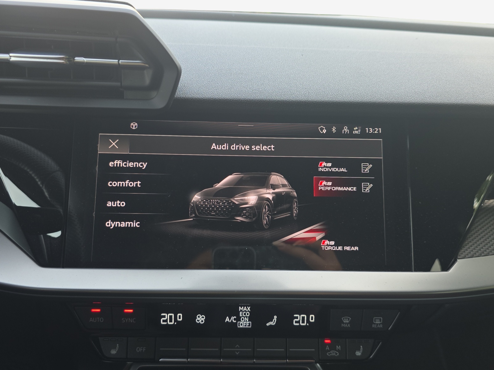 AUDI RS3 Sportback 2.5 TSI quattro S-tronic-image-15
