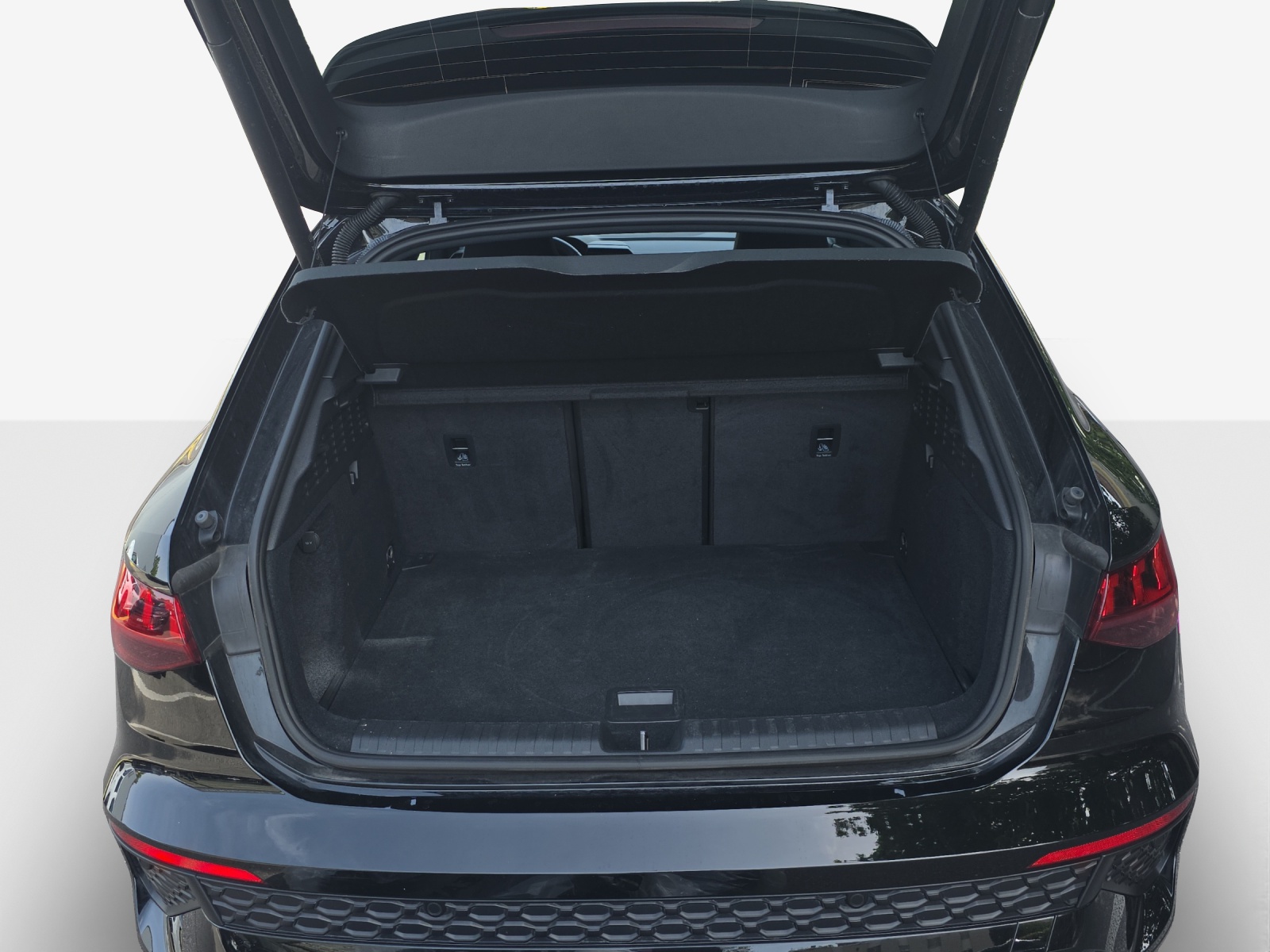 AUDI RS3 Sportback 2.5 TSI quattro S-tronic-image-12