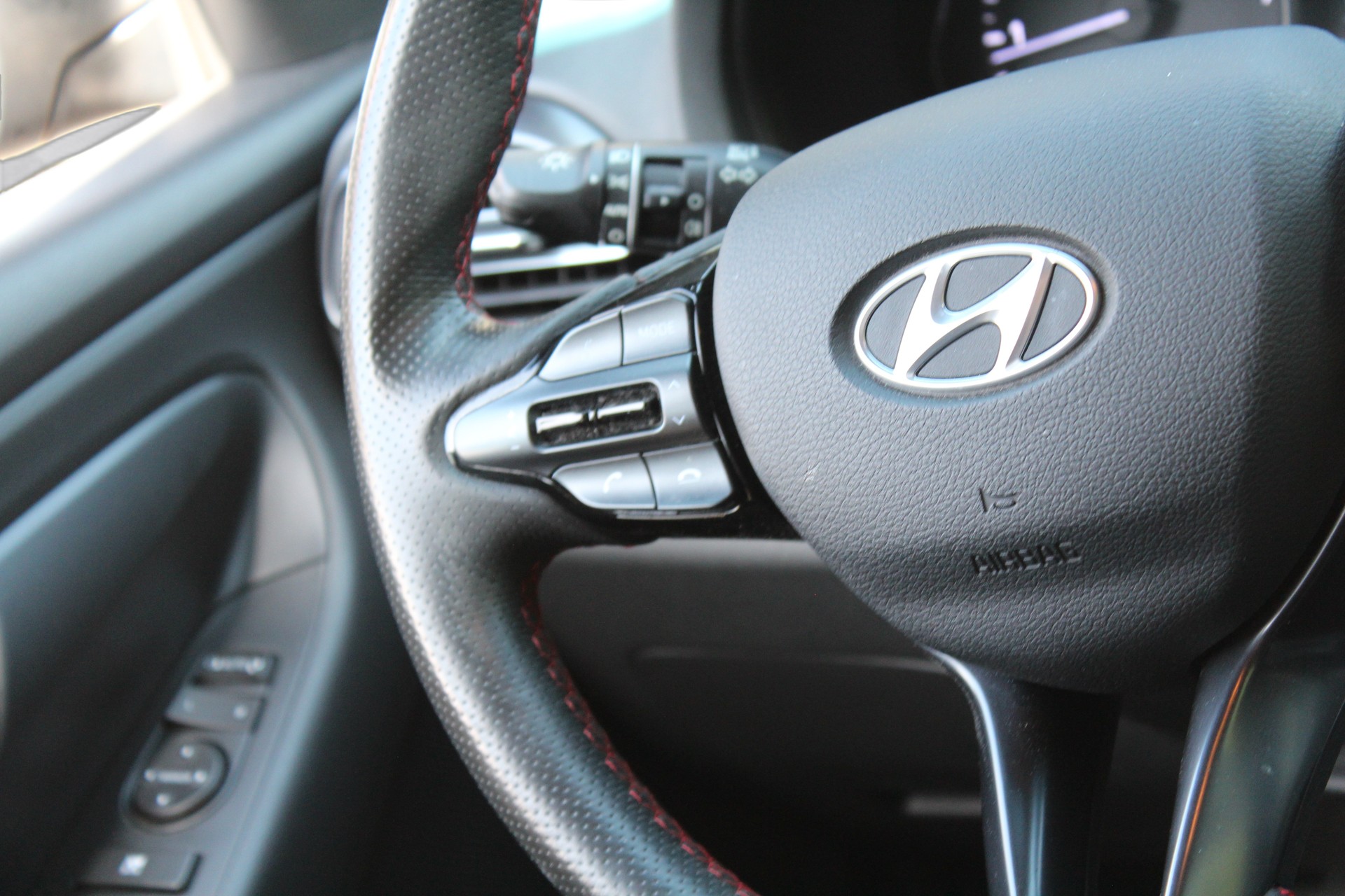 HYUNDAI i30 1.5 T-GDi N Line 48V MH iMT-image-22
