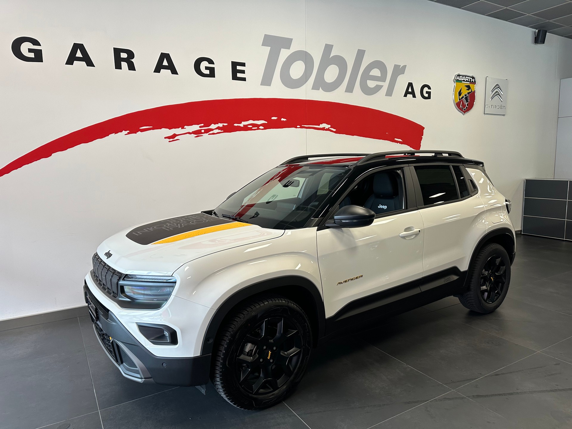 JEEP Avenger 1.2 Turbo MHEV The North Face 4xe-showroom-element-3